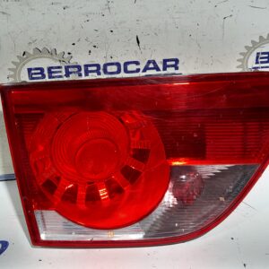 piloto_trasero_izquierdo_interior_5p8945093_seat_altea_xl_5p5_1_4_16v_tsi