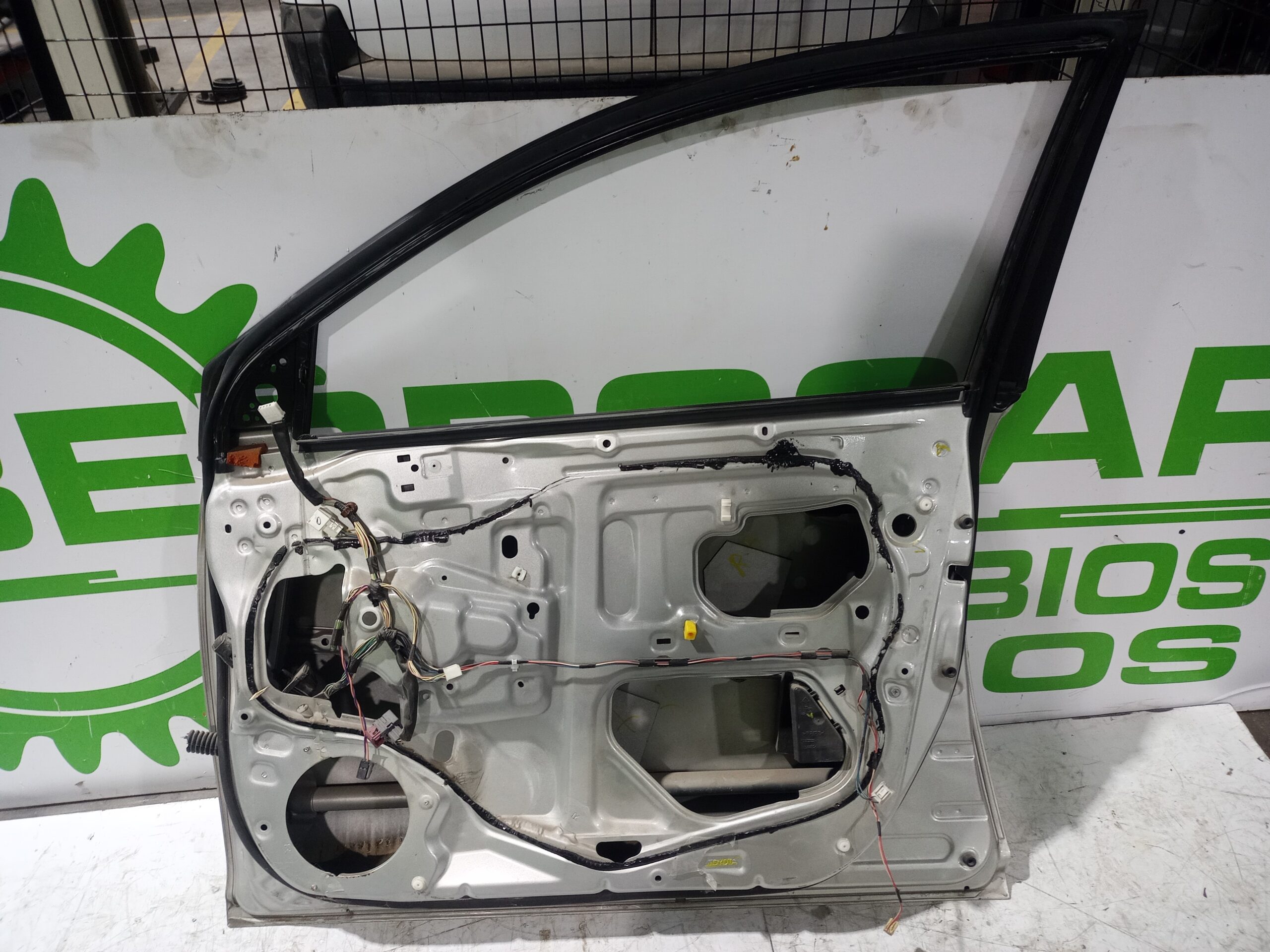 puerta_delantera_derecha_6700105050_toyota_avensis_berlina_t25_2_2_d_4d_cat