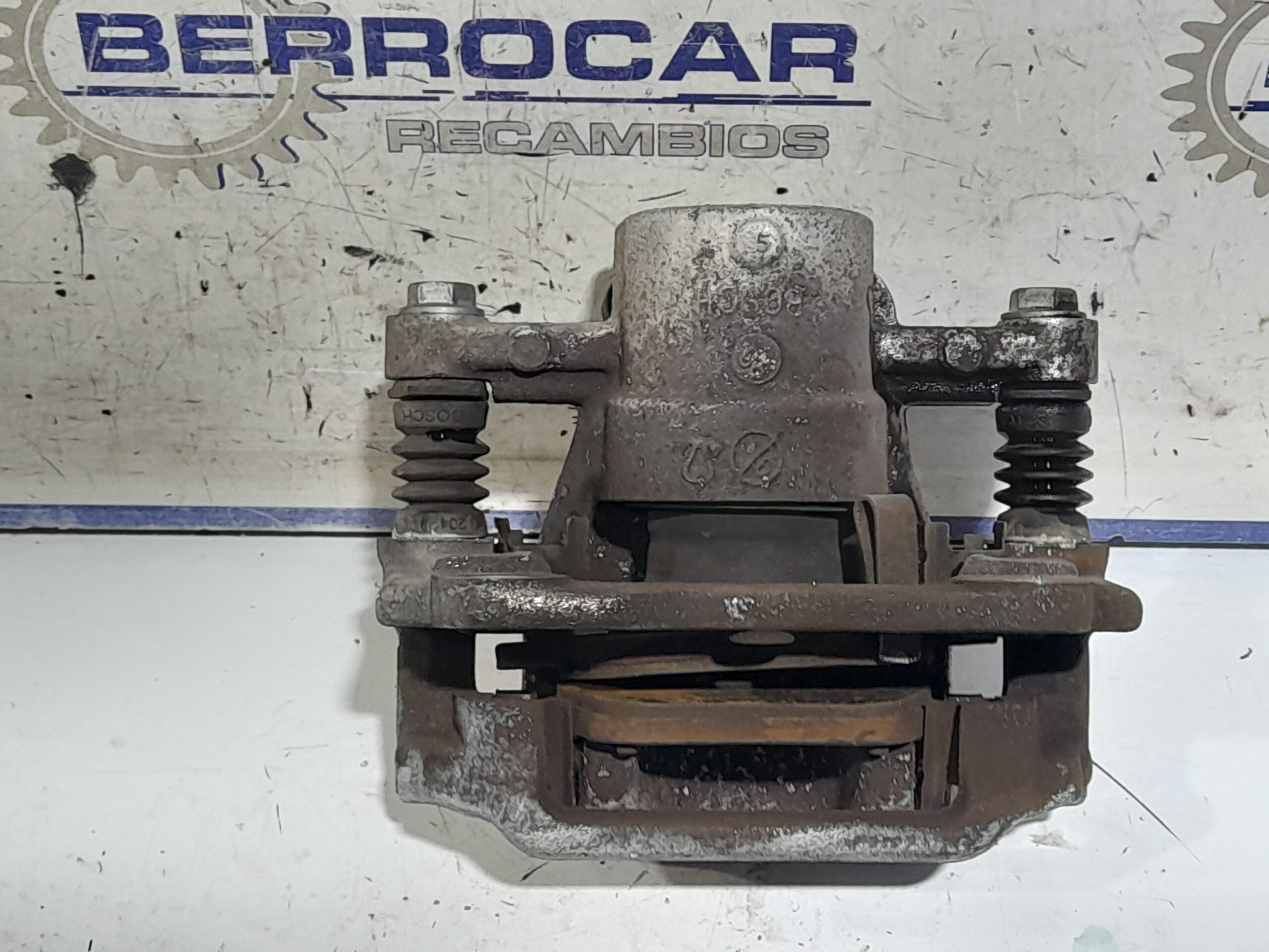 pinza_de_freno_trasera_izquierda_4775005071_toyota_avensis_berlina_t25_2_2_d_4d_cat