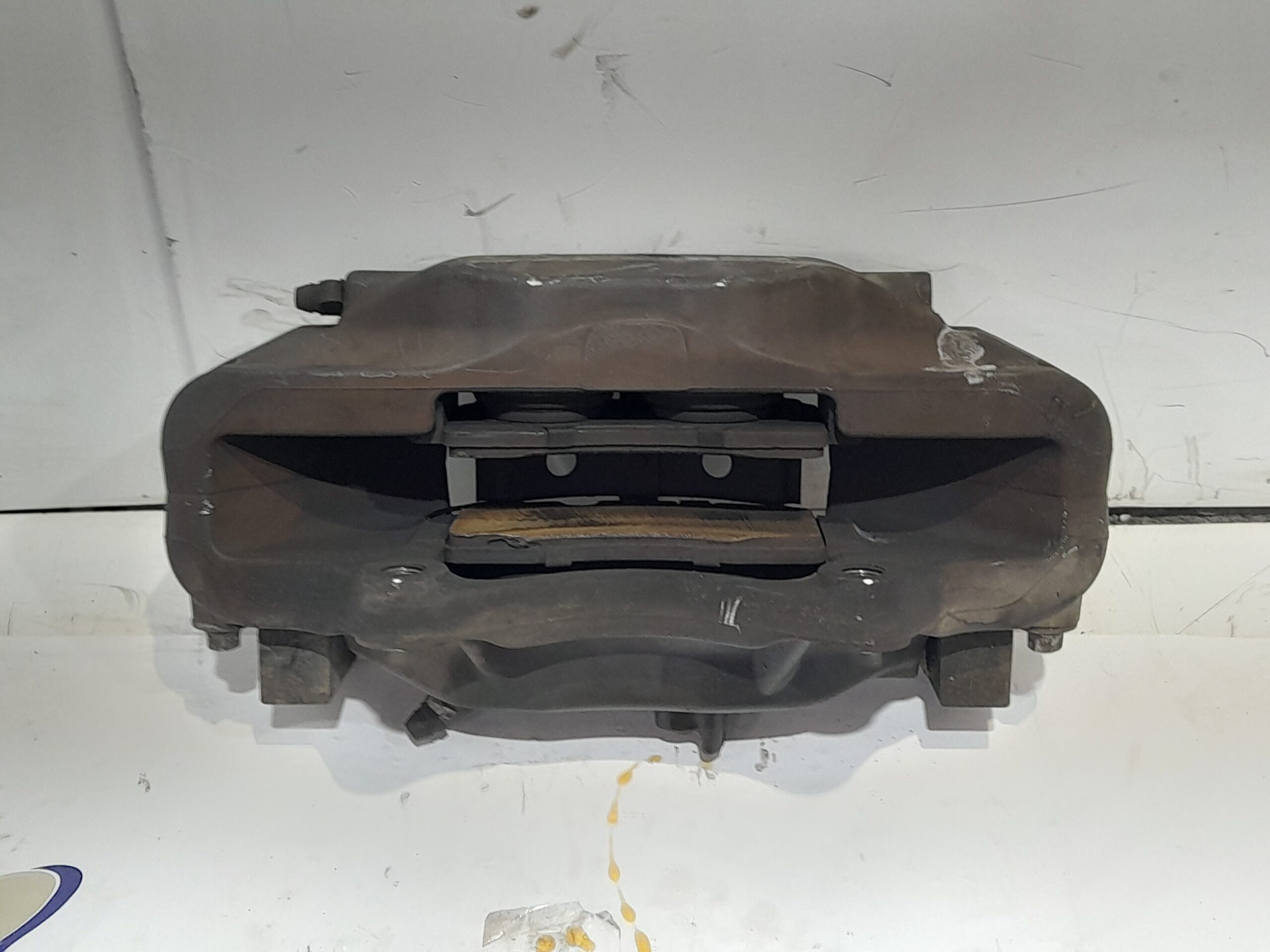 pinza_de_freno_delantera_izquierda_seb500080_land_rover_range_rover_sport_3_6_td_v8