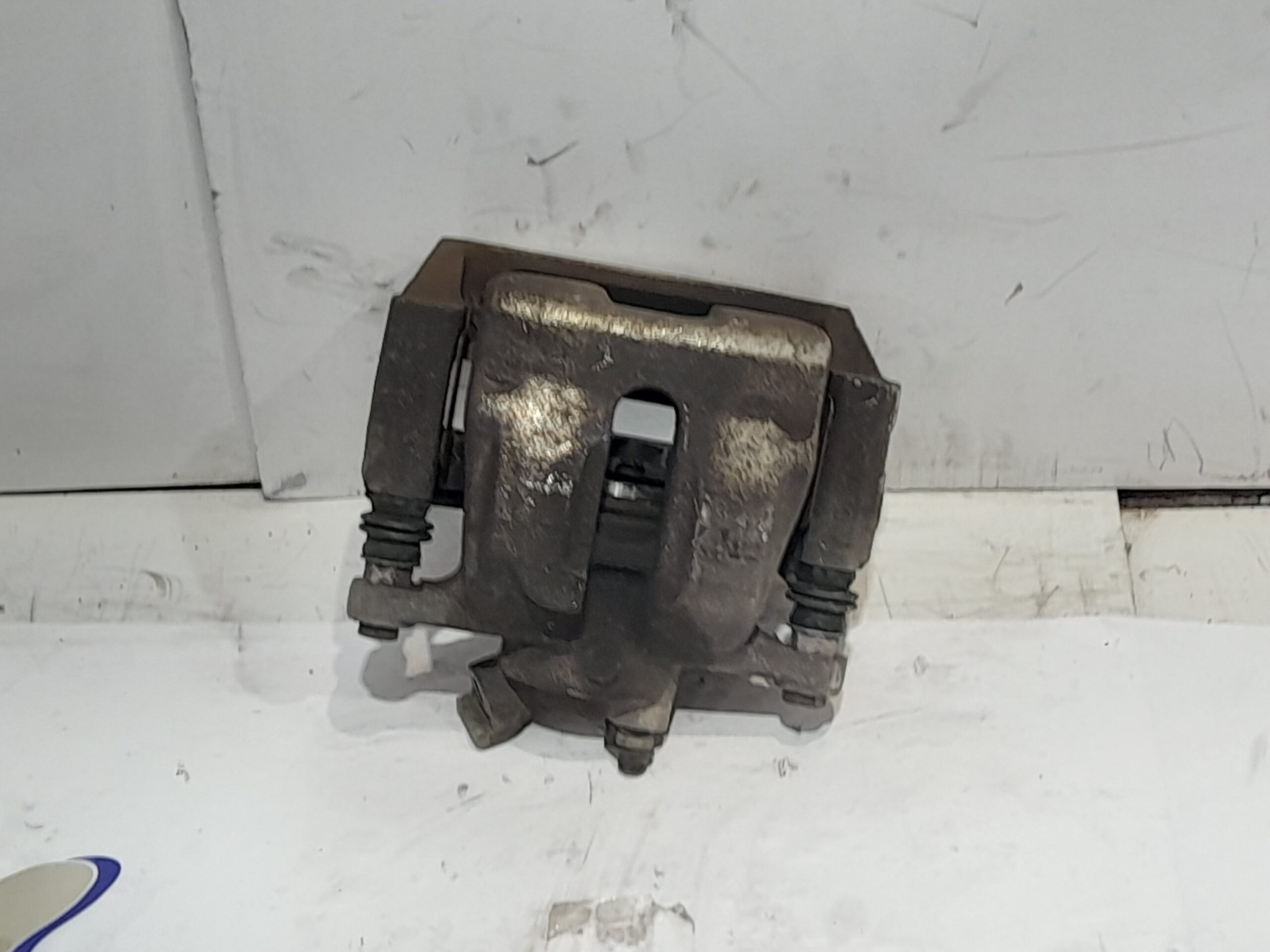 pinza_de_freno_trasera_izquierda_2895b_land_rover_range_rover_sport_3_6_td_v8