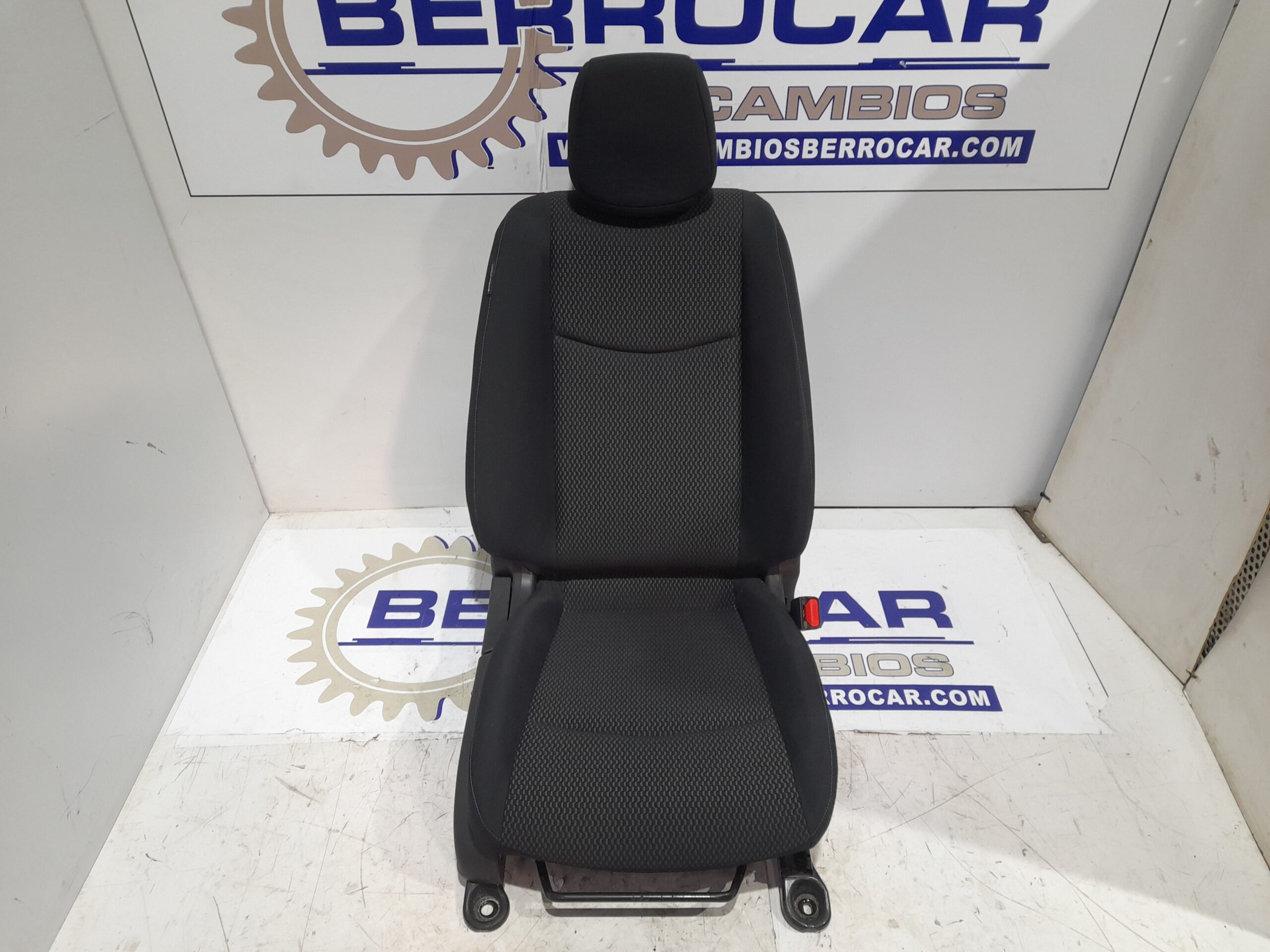 asiento_delantero_derecho_871054np1e_nissan_leaf