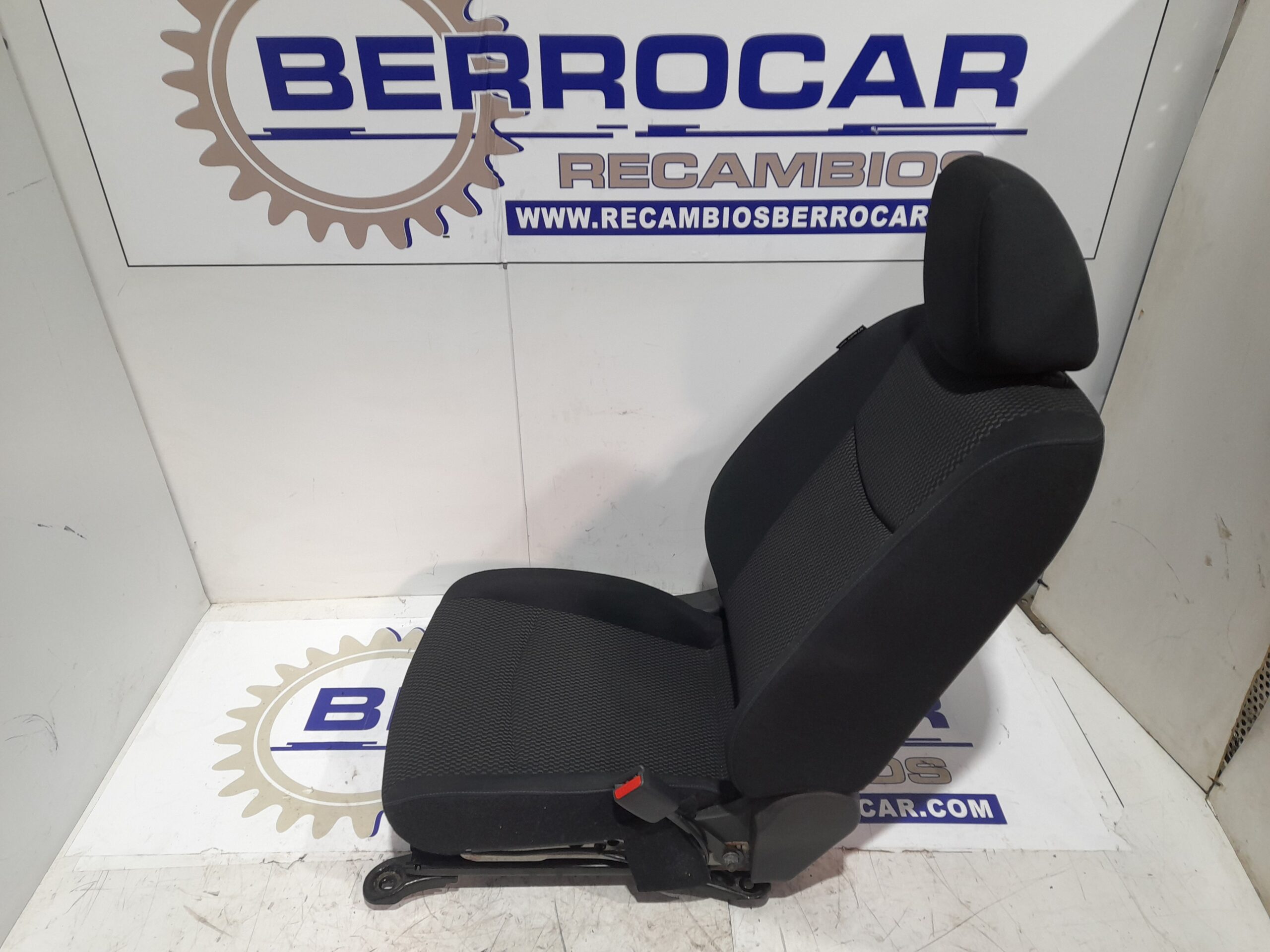 asiento_delantero_derecho_871054np1e_nissan_leaf