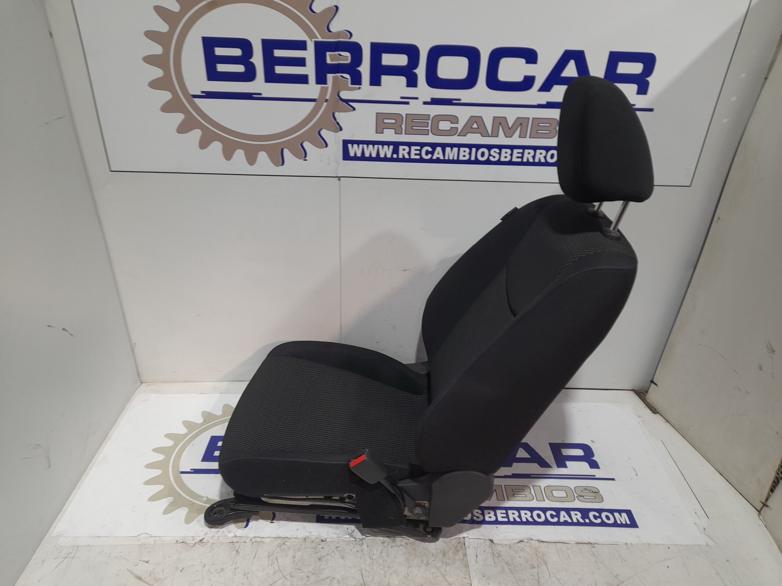 asiento_delantero_derecho_871054np1e_nissan_leaf