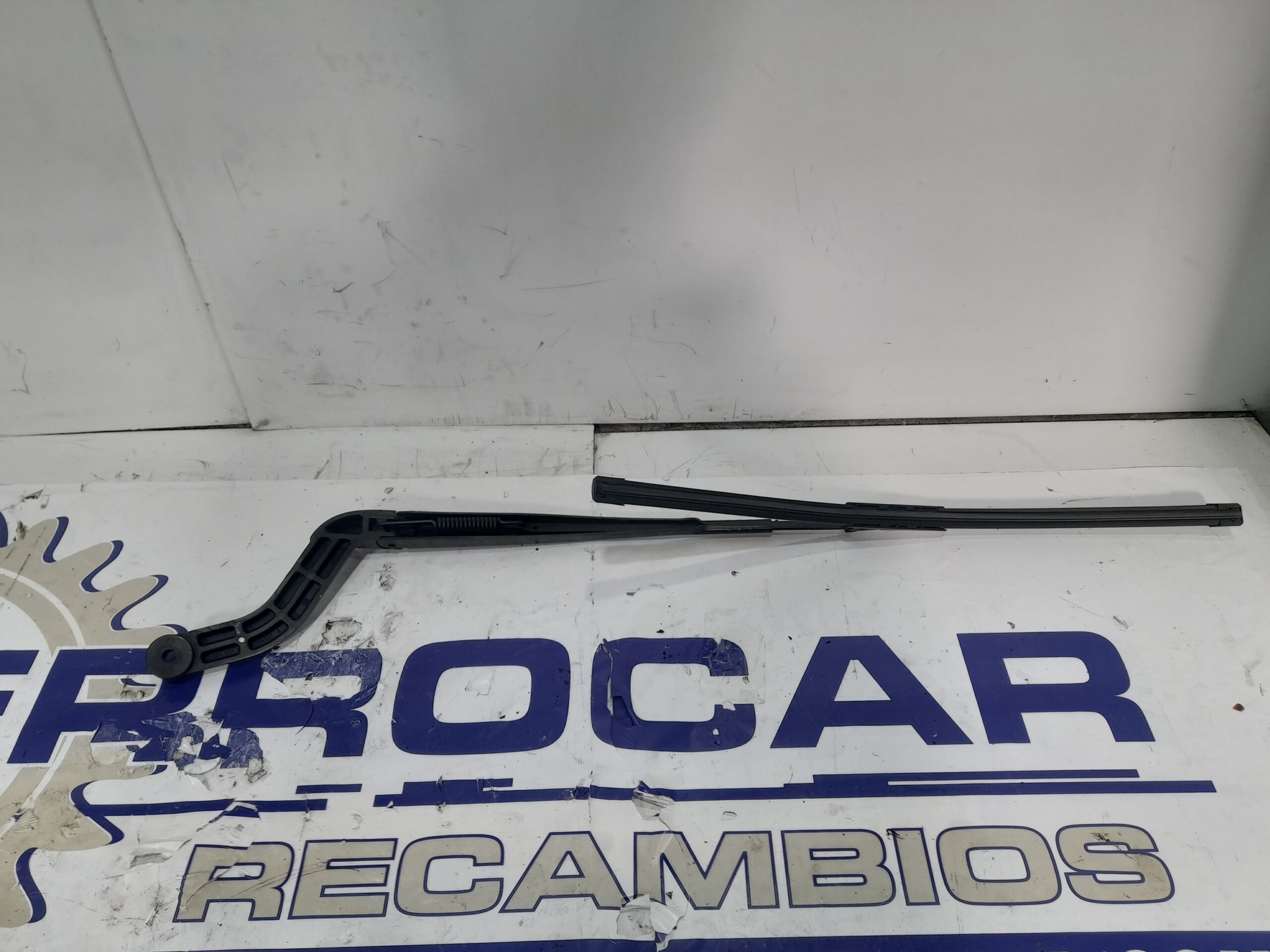 brazo_limpia_delantero_izquierdo_6h3217526ba_land_rover_range_rover_sport_3_6_td_v8