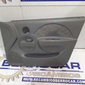guarnecido_puerta_delantera_derecha_96537366_d_woo_kalos