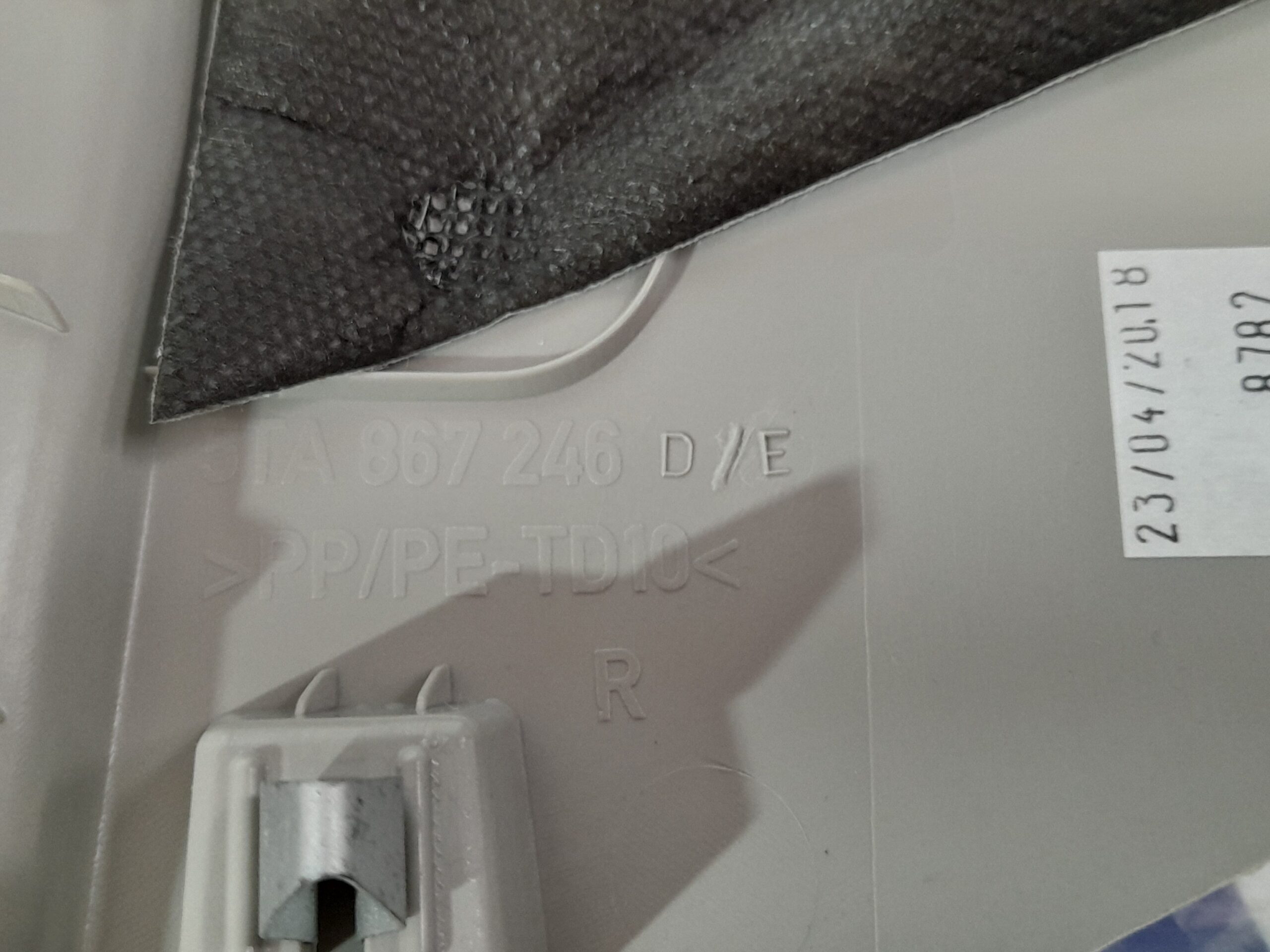 moldura_lateral_5ta867246_volkswagen_touran_5t1