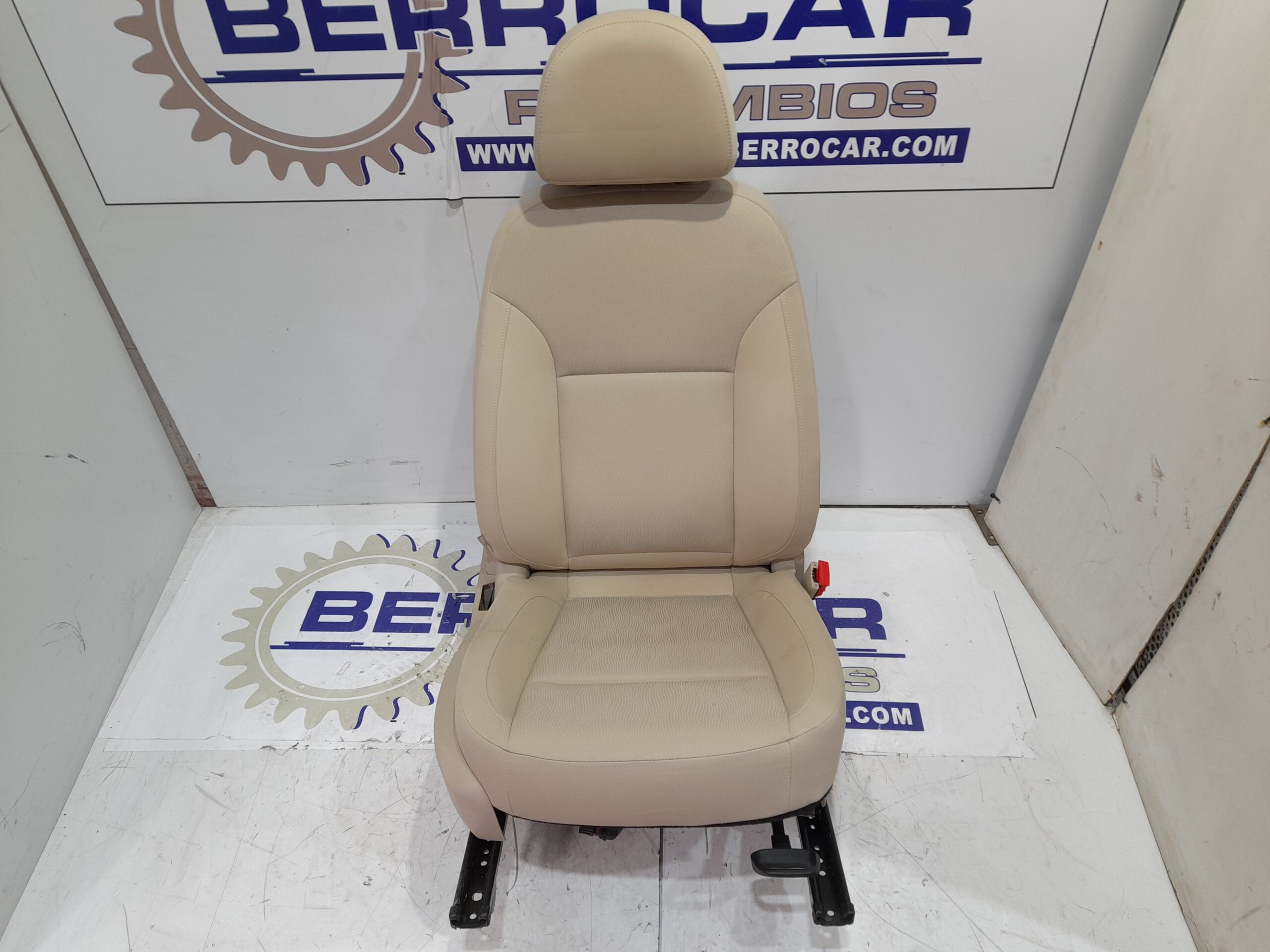 asiento_delantero_derecho_2250523_opel_insignia_sports_tourer_2_0_cdti_cat