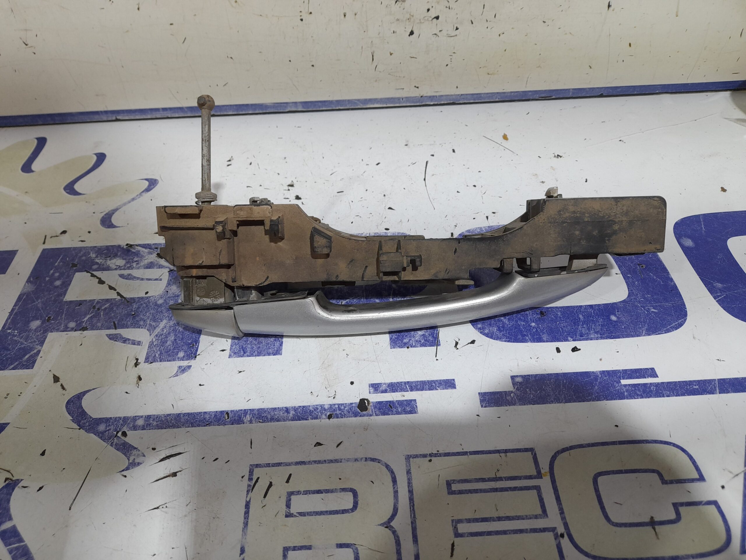 maneta_exterior_delantera_izquierda_8200028463_renault_scenic_ii