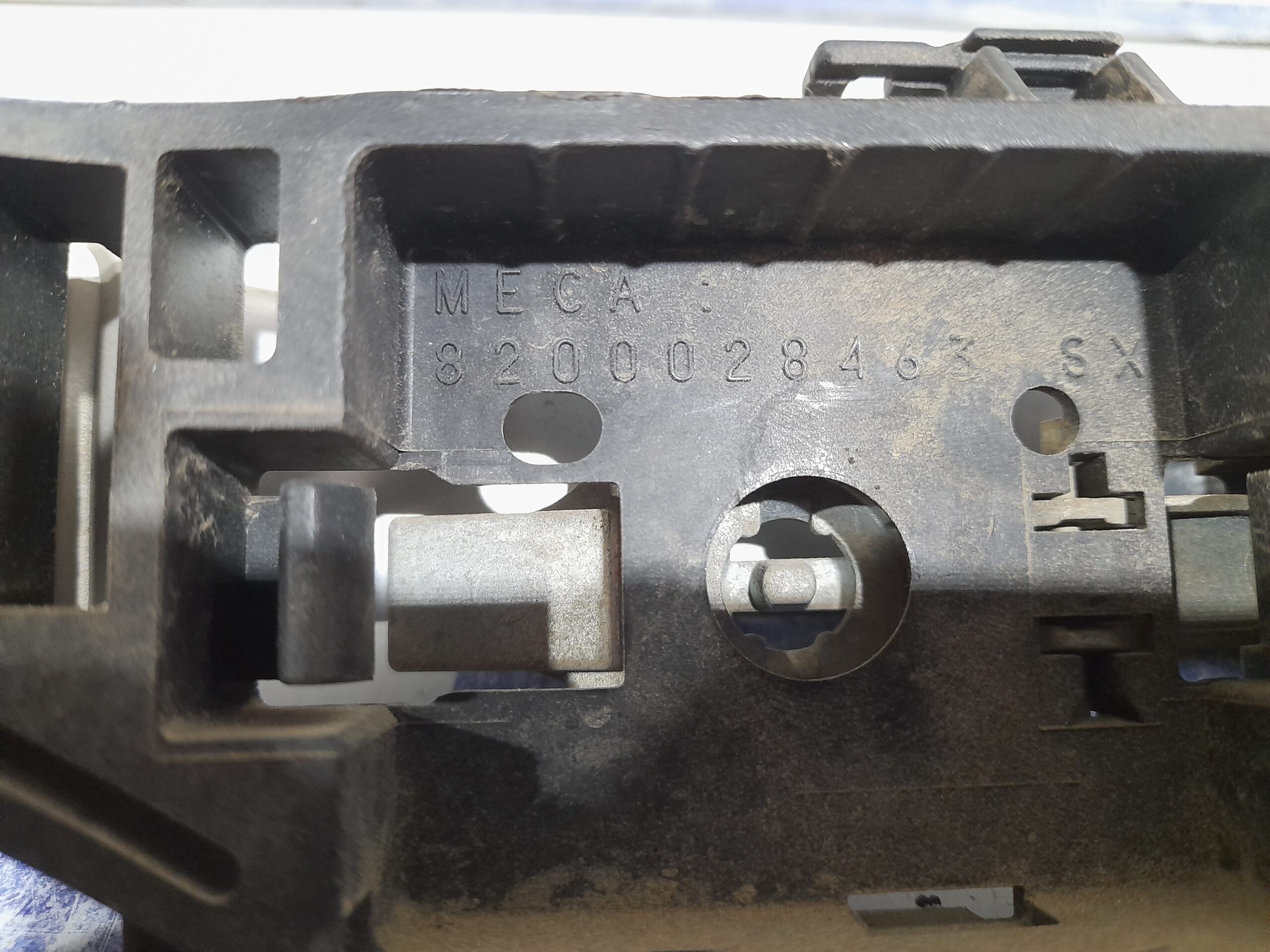 maneta_exterior_delantera_izquierda_8200028463_renault_scenic_ii