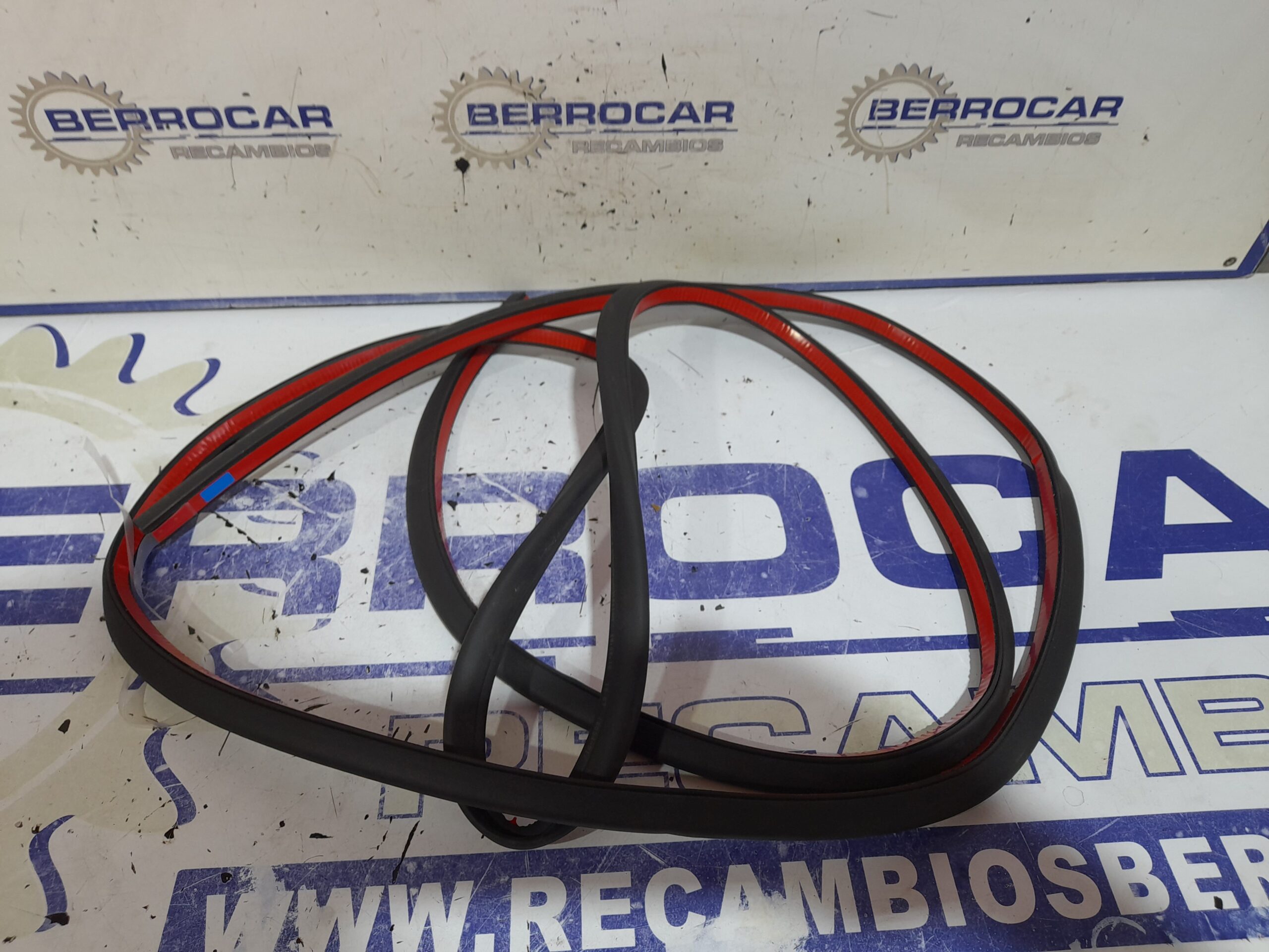 goma_contorno_9025q7_citr_n_c5_berlina