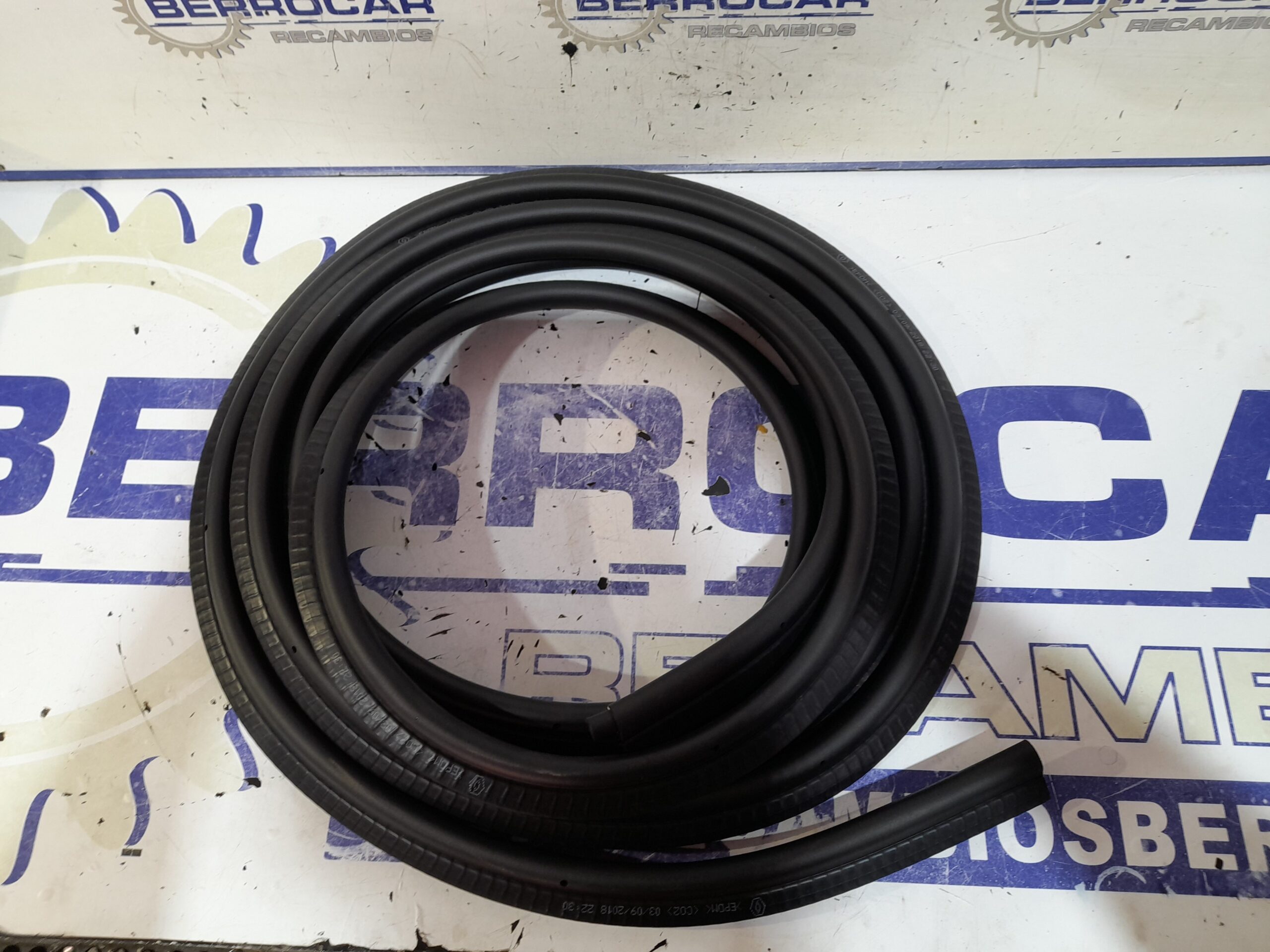 goma_contorno_8200678121_renault_master_kasten