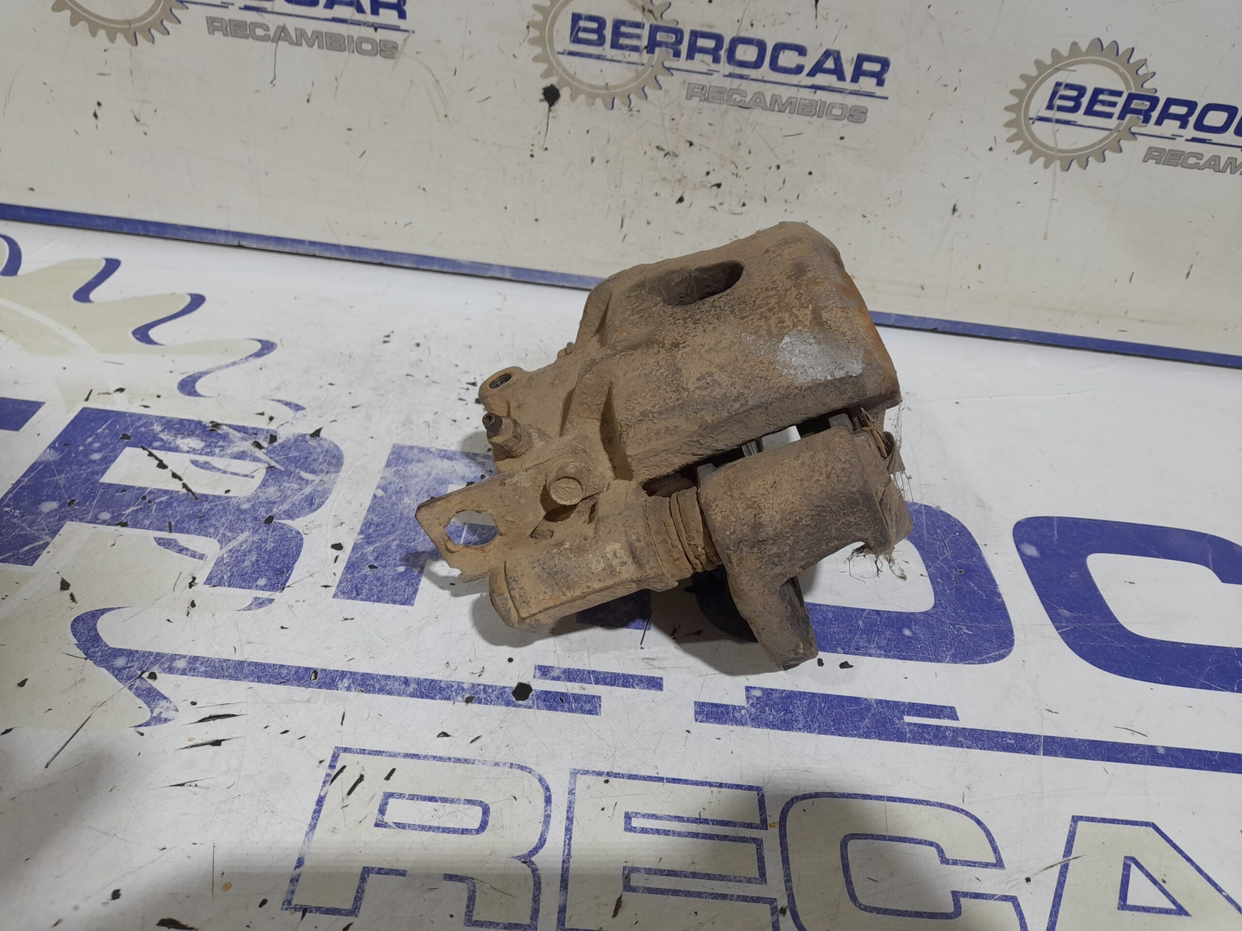 pinza_de_freno_delantera_izquierda_mb534322_mitsubishi_montero_l040_2_5_turbodiesel