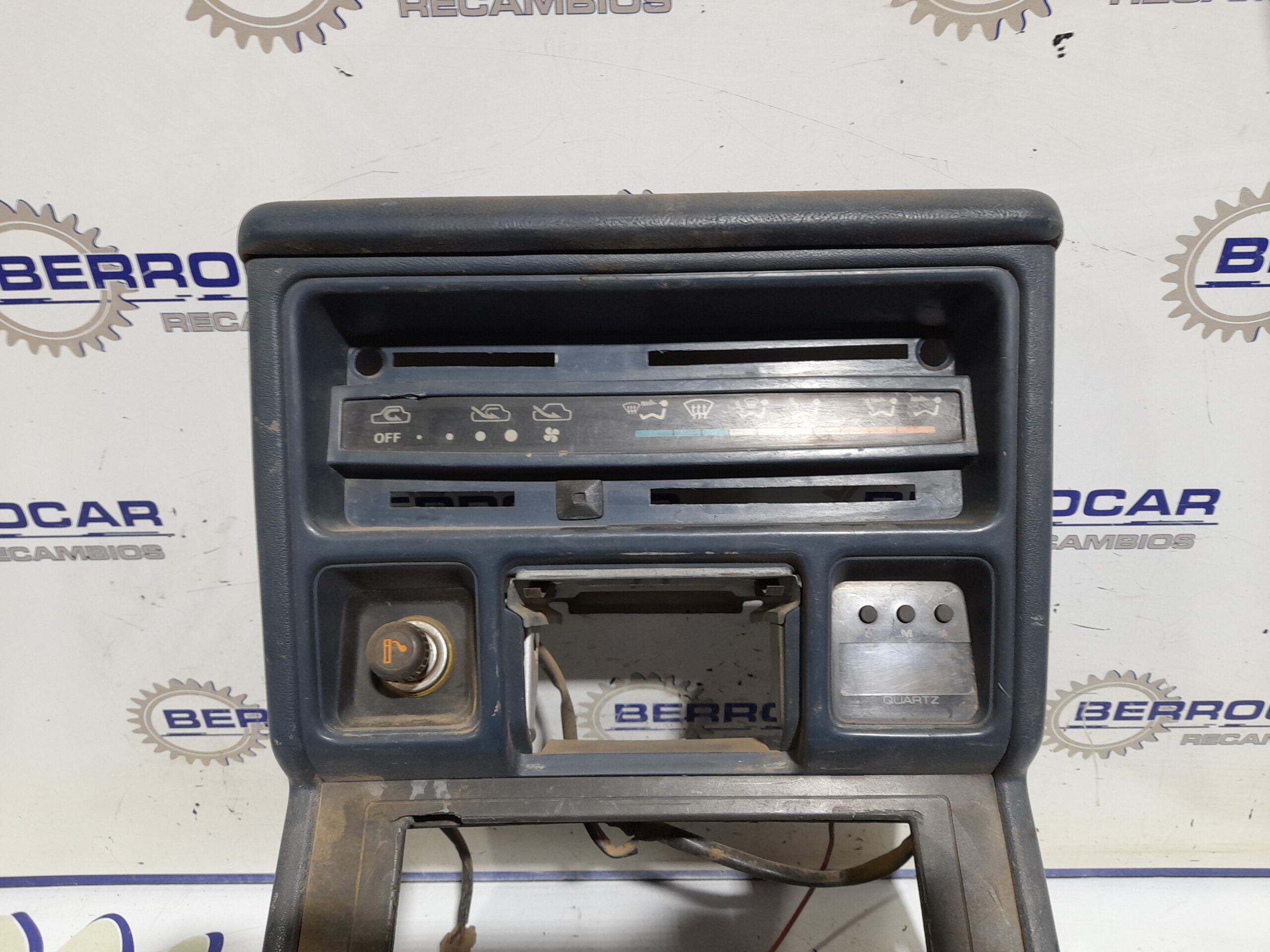 consola_central_mb52108526_mitsubishi_montero_l040_2_5_turbodiesel