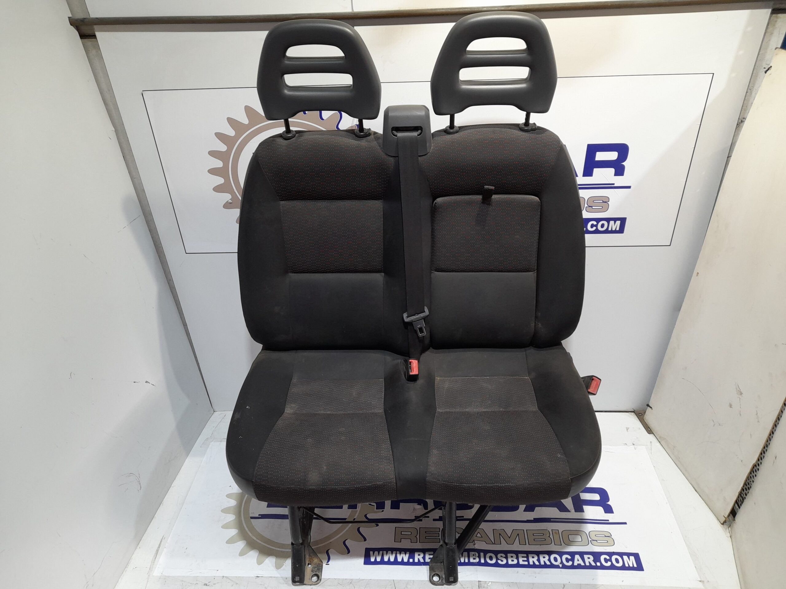 asiento_delantero_derecho_8845wr_peugeot_boxer_caja_cerrada_rs_3000_330_333_2007_2_2_hdi_fap_cat