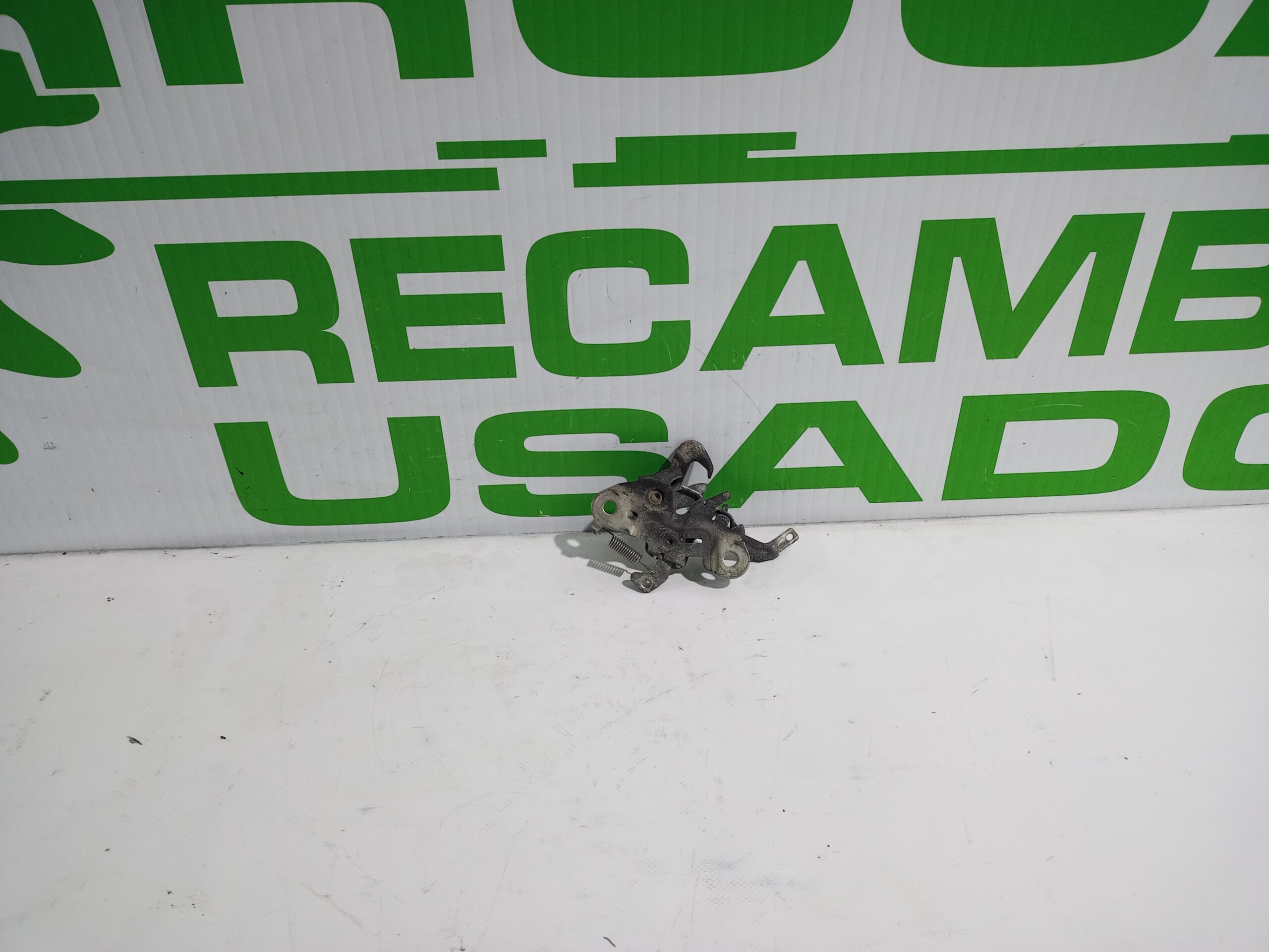 tirador_capot_9680689480b_citr_n_berlingo_cuadro