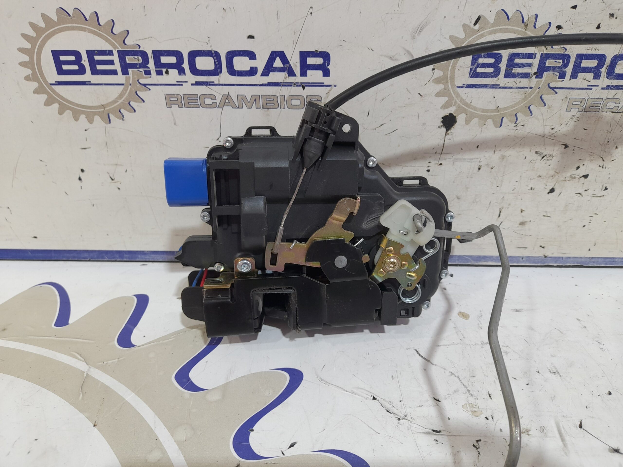 cerradura_puerta_delantera_derecha_3b1837016cc_volkswagen_polo_9n3_1_4_tdi