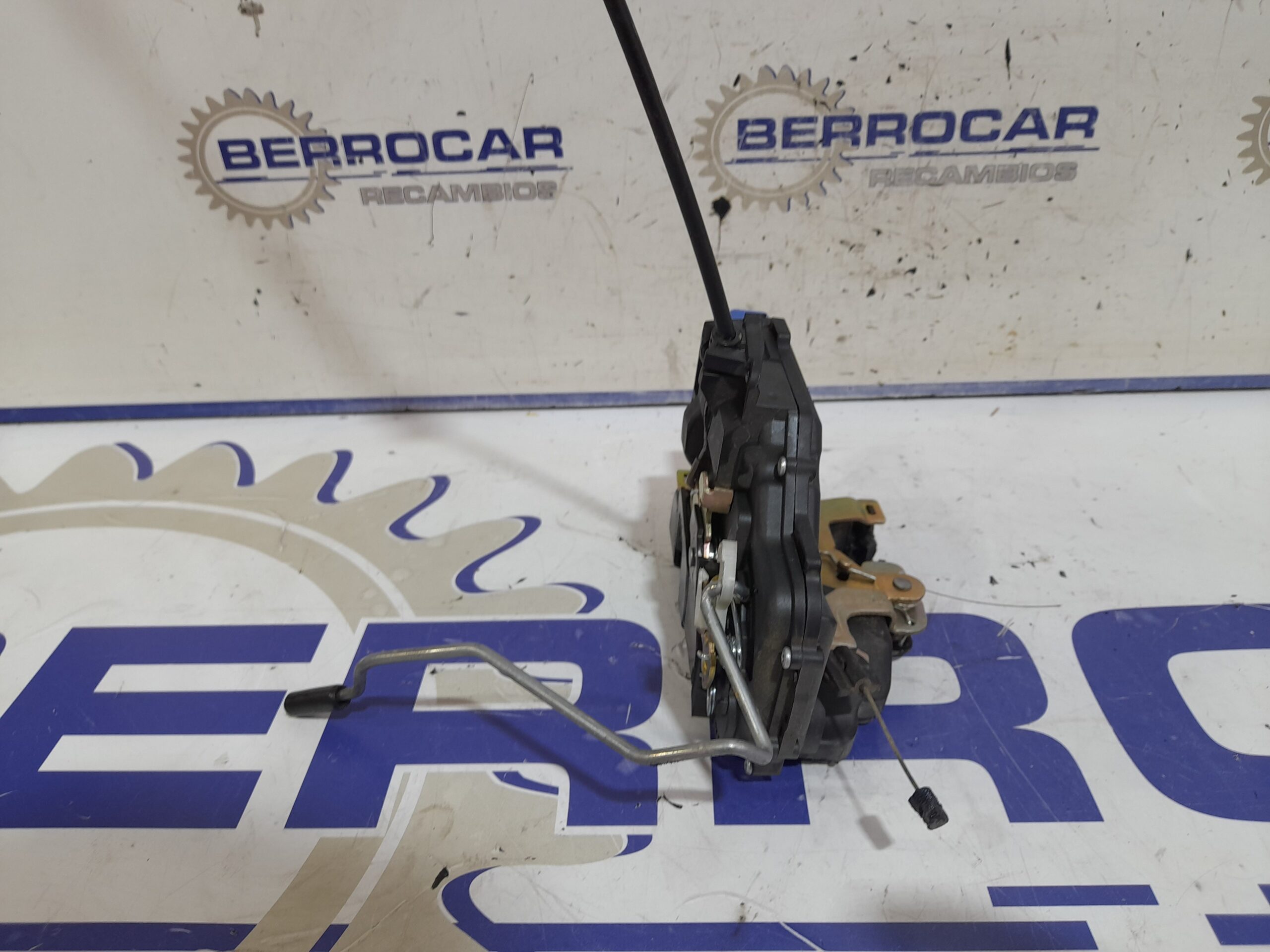 cerradura_puerta_delantera_derecha_3b1837016cc_volkswagen_polo_9n3_1_4_tdi