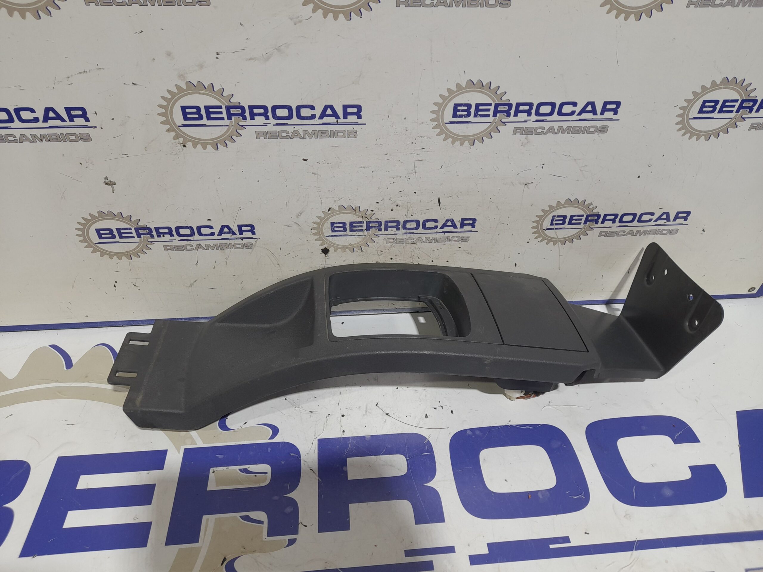 consola_central_6q1863241_volkswagen_polo_9n3_1_4_tdi