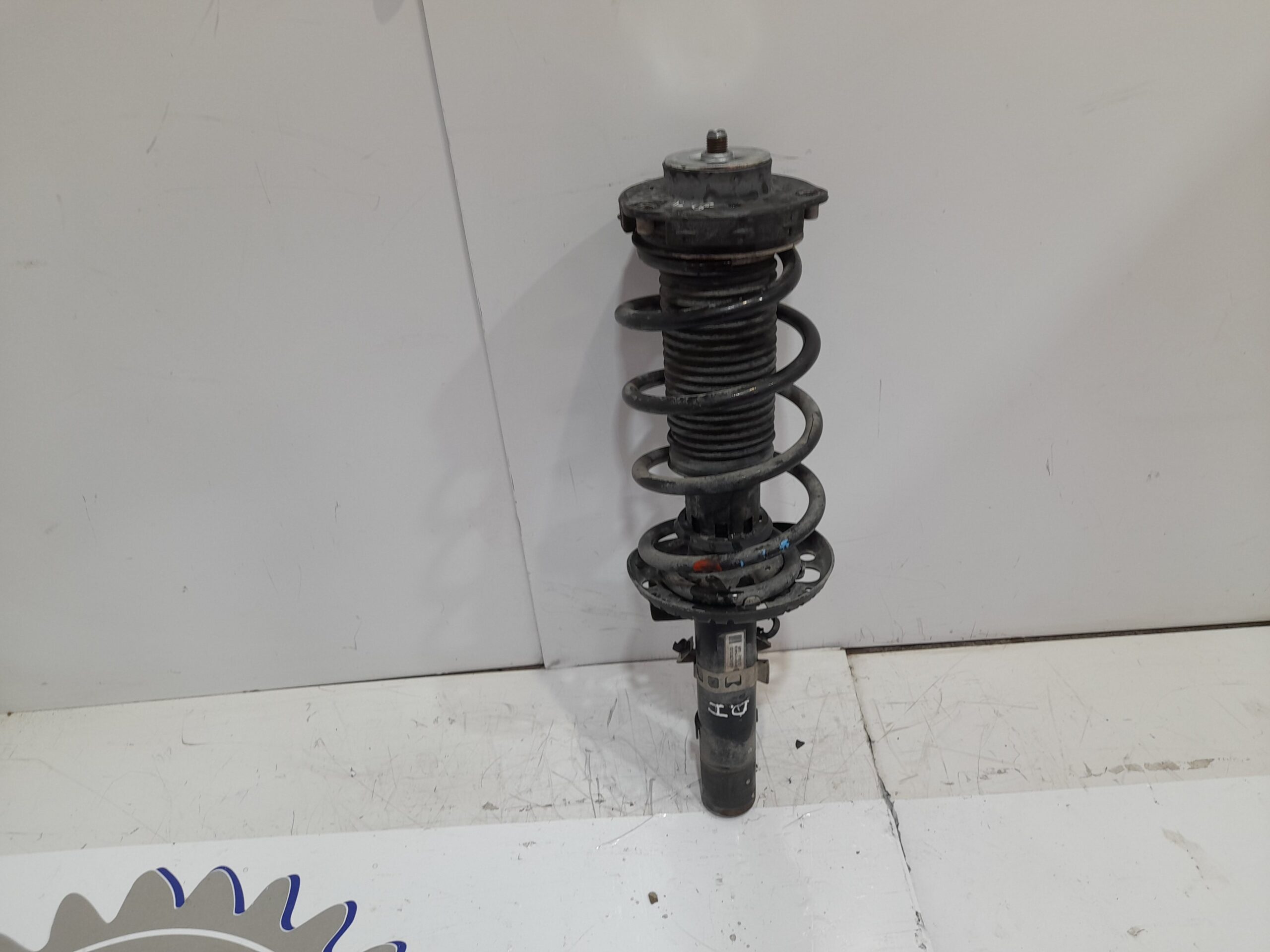 amortiguador_delantero_izquierdo_6q0412103_volkswagen_polo_9n3_1_4_tdi