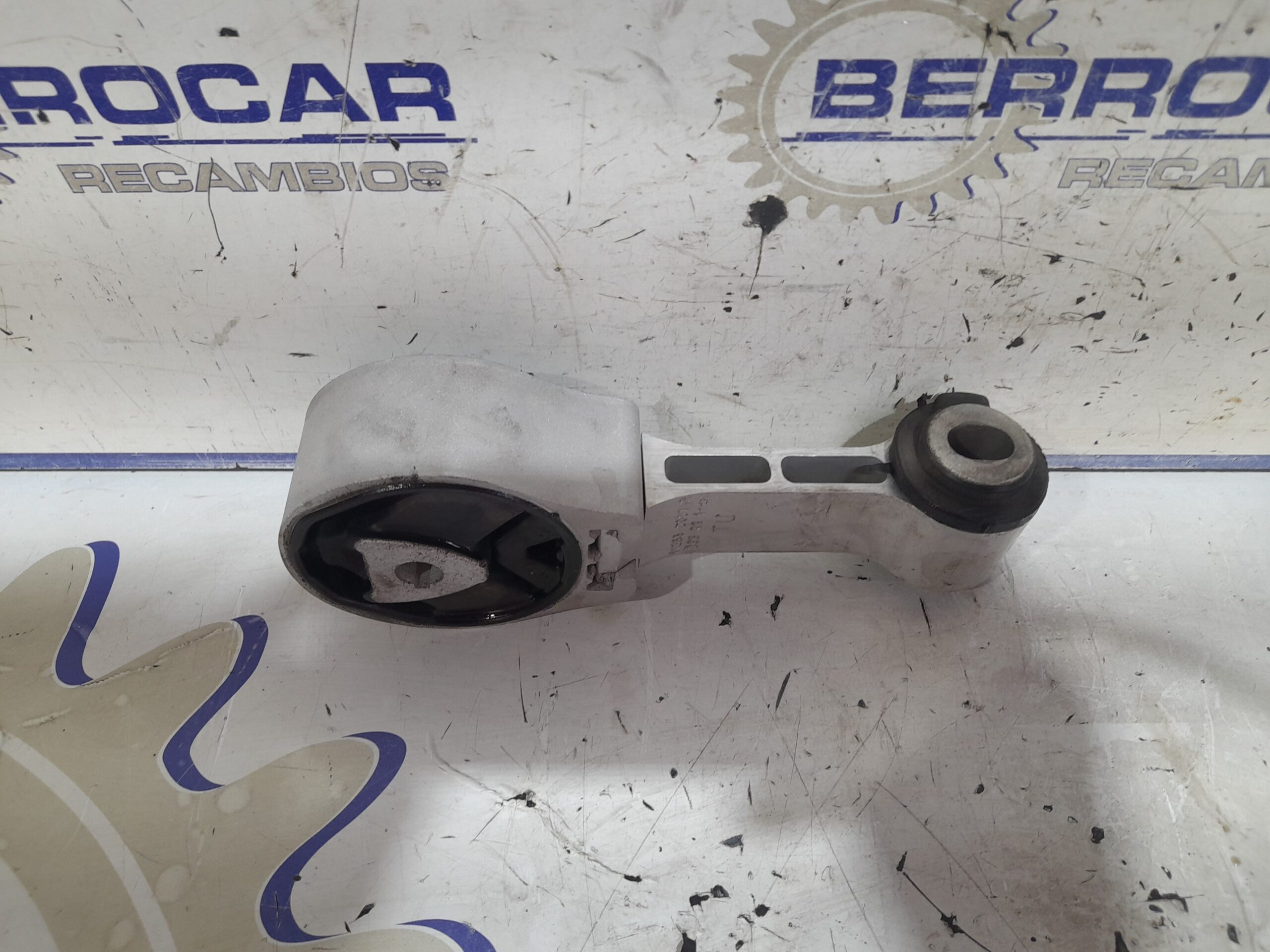 soporte_motor_derecho_113560007r_renault_megane_iii_sport_tourer_1_6_dci_diesel_fap