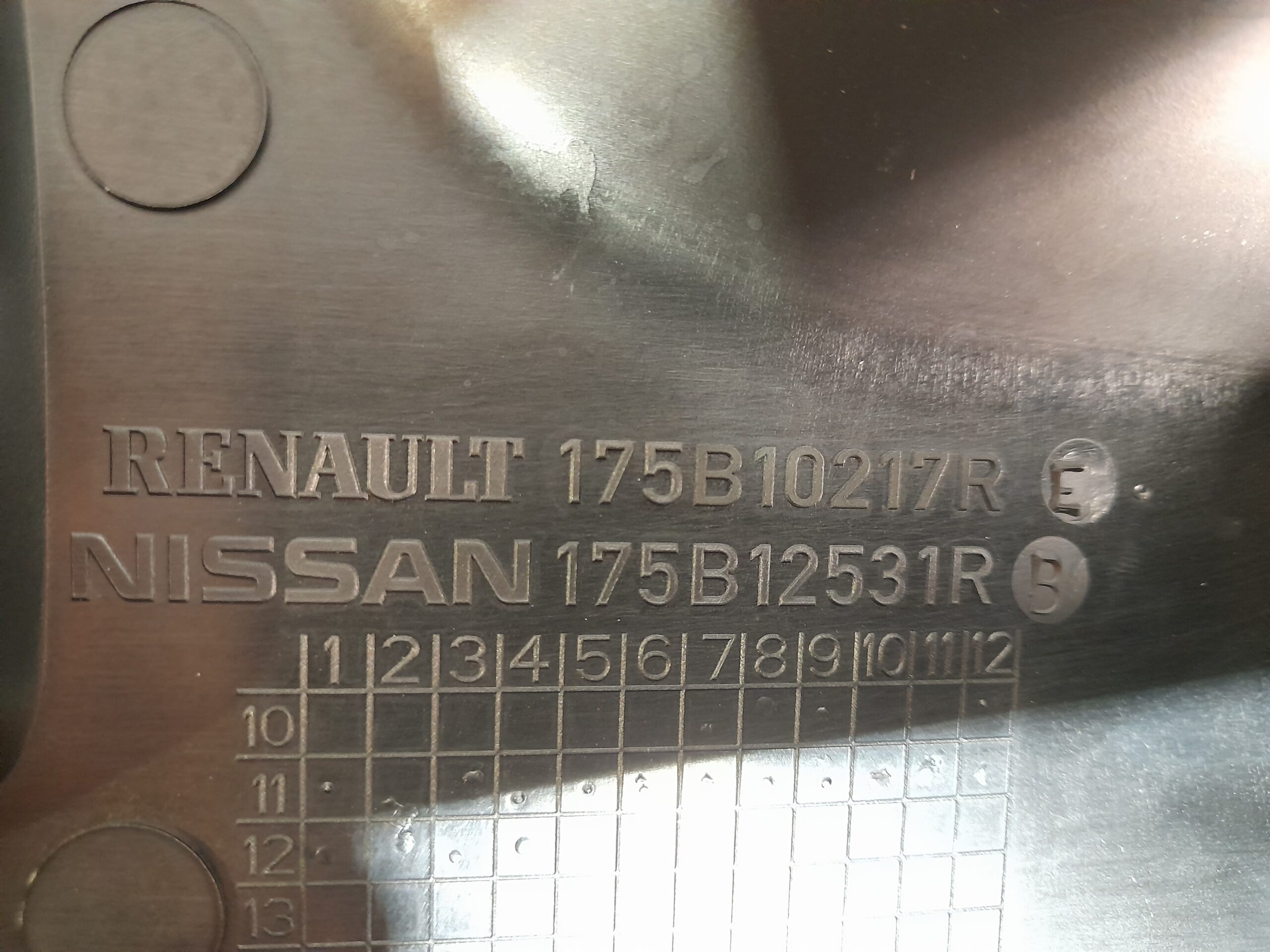 cubierta_motor_175b10217r_renault_megane_iii_sport_tourer_1_6_dci_diesel_fap