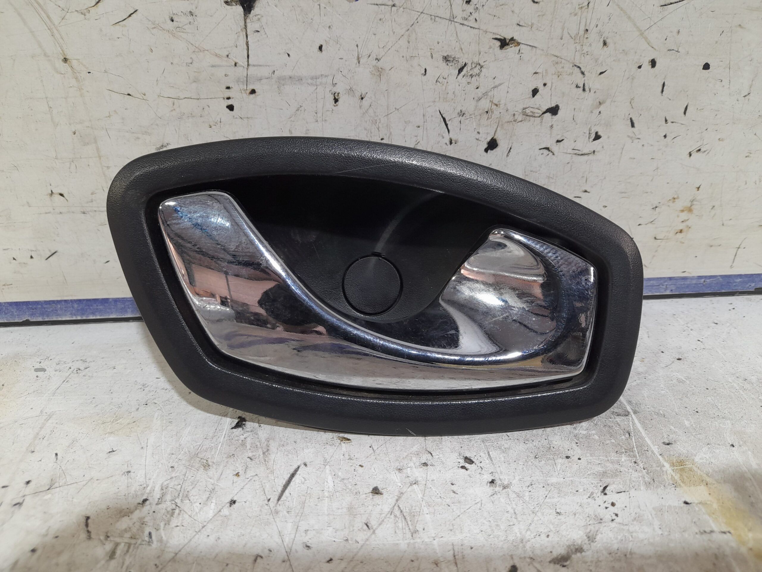 maneta_interior_trasera_derecha_82670001r_renault_megane_iii_sport_tourer_1_6_dci_diesel_fap