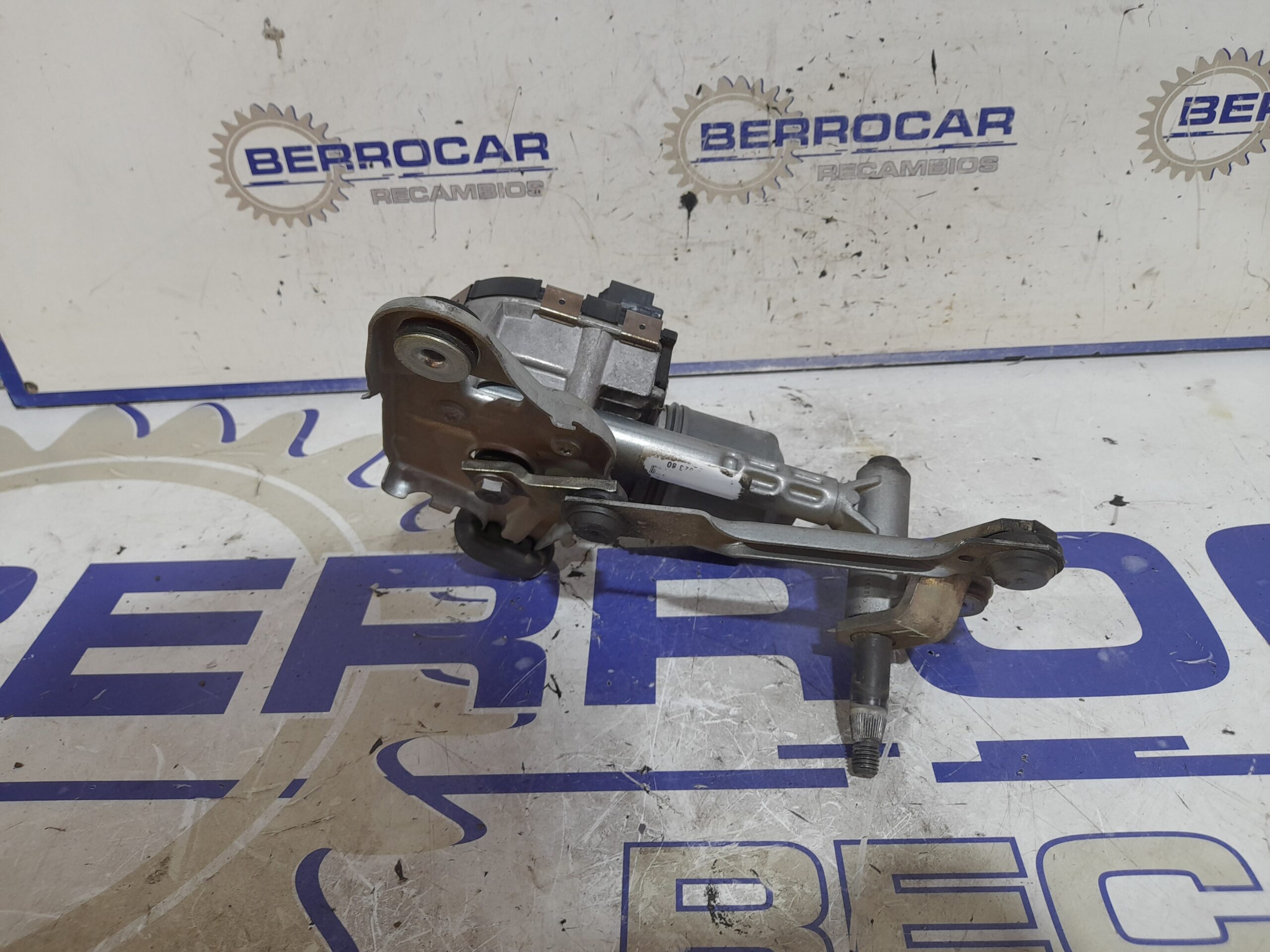 motor_limpia_delantero_1397220577_peugeot_5008_2_0_blue_hdi_fap