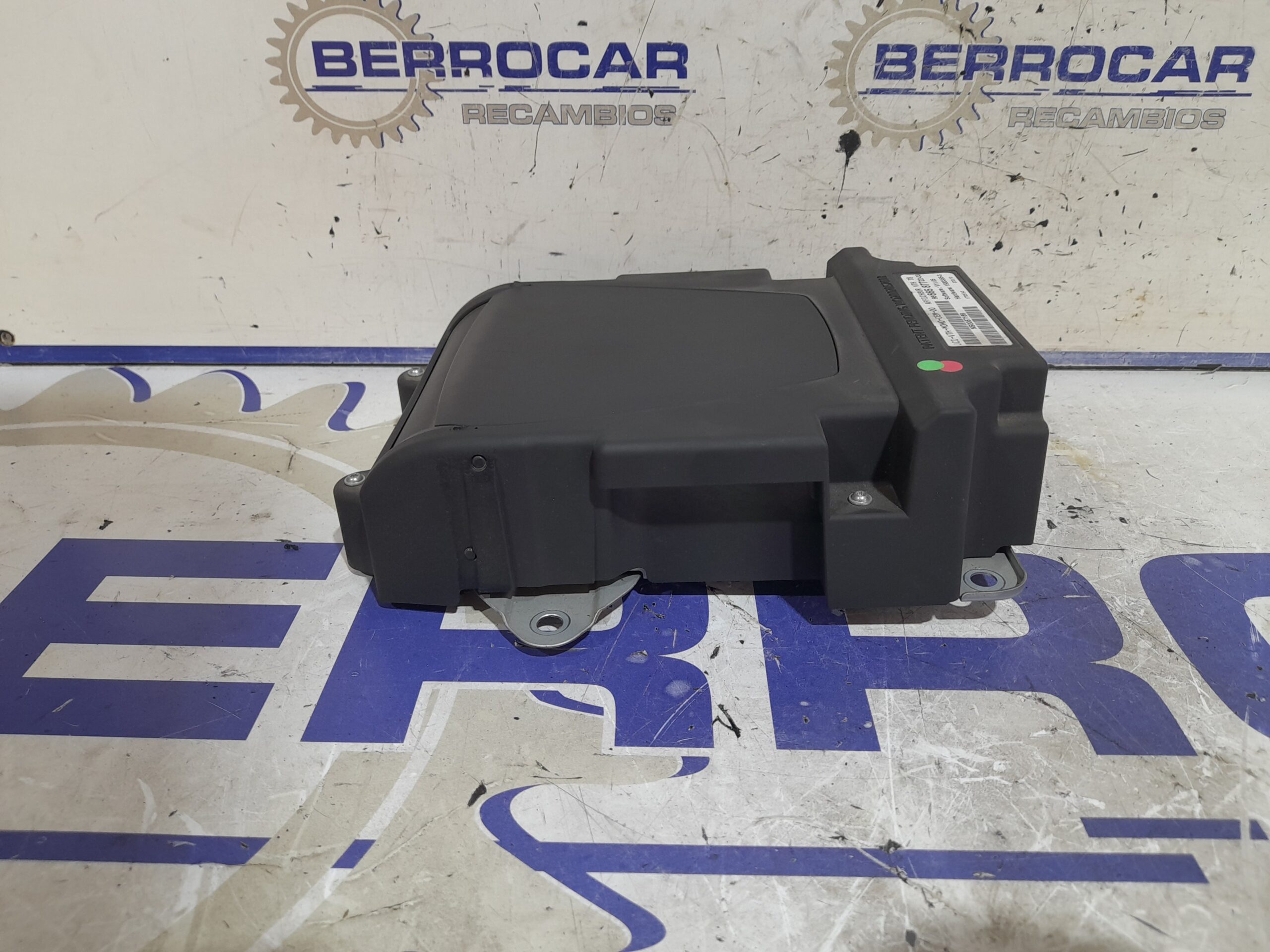 pantalla_multifuncion_96665877zd_peugeot_5008_2_0_blue_hdi_fap