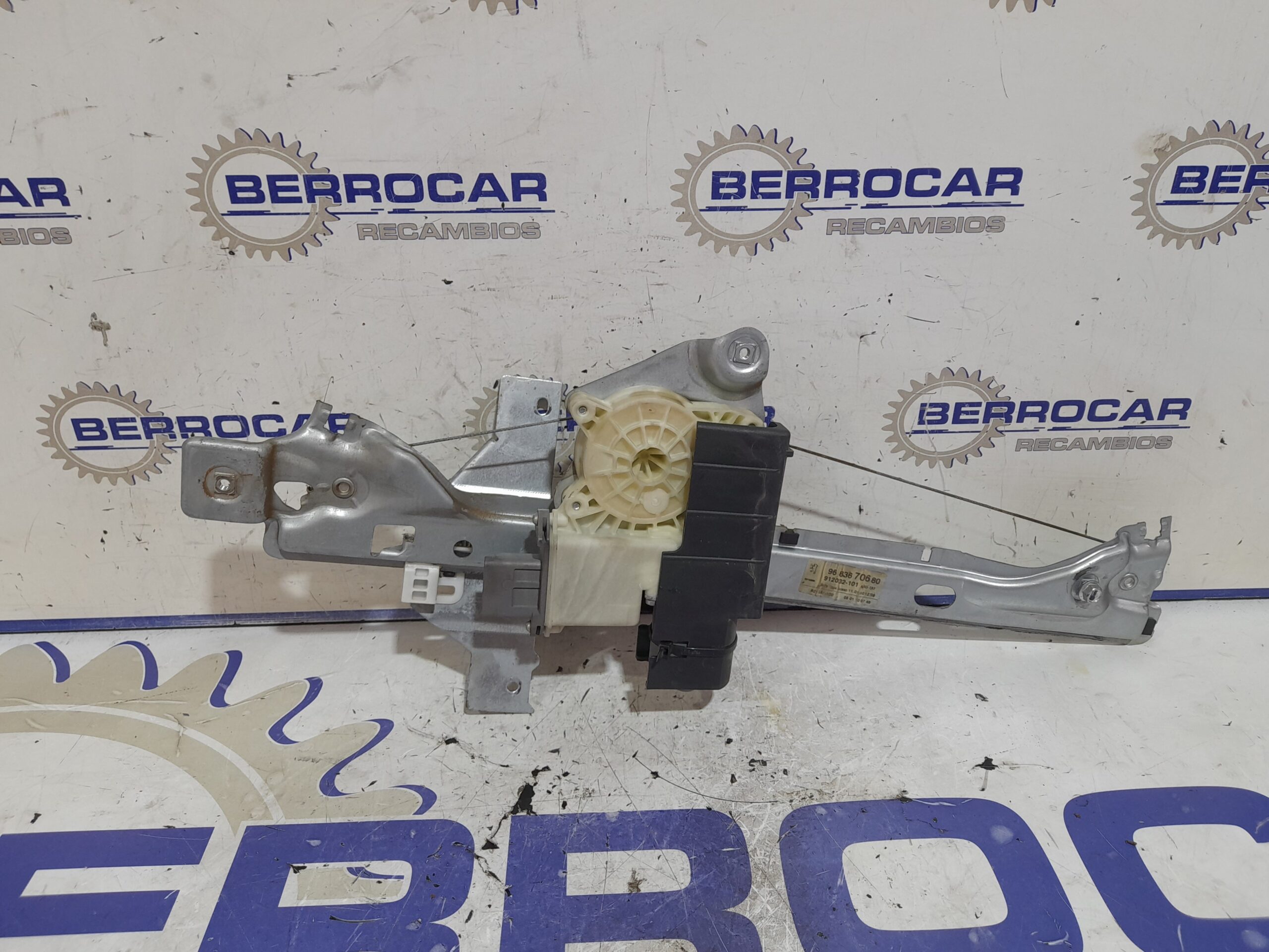 elevalunas_trasero_derecho_9683670680_peugeot_5008_2_0_blue_hdi_fap