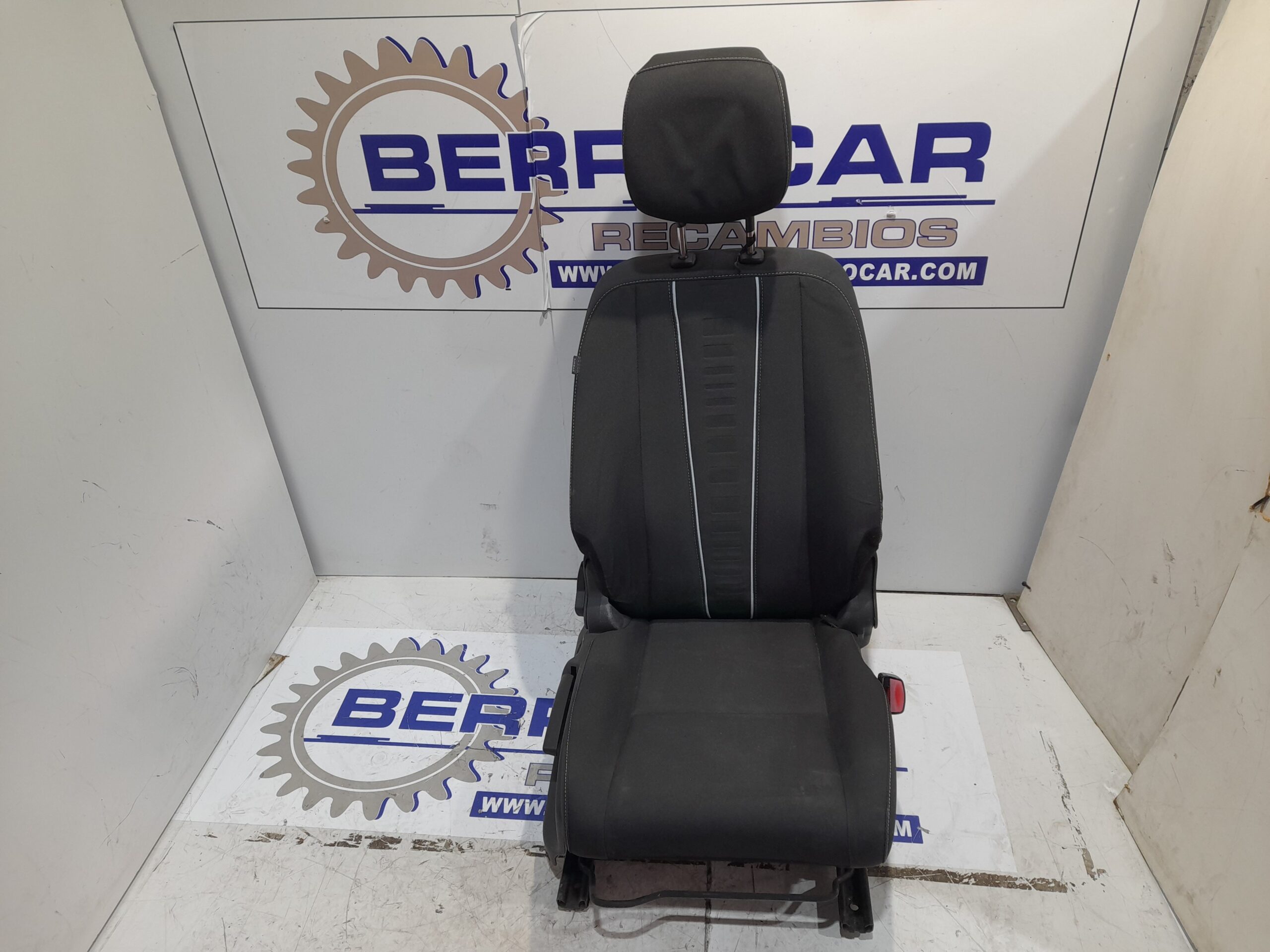 asiento_delantero_derecho_876610003r_renault_megane_iii_sport_tourer_1_6_dci_diesel_fap