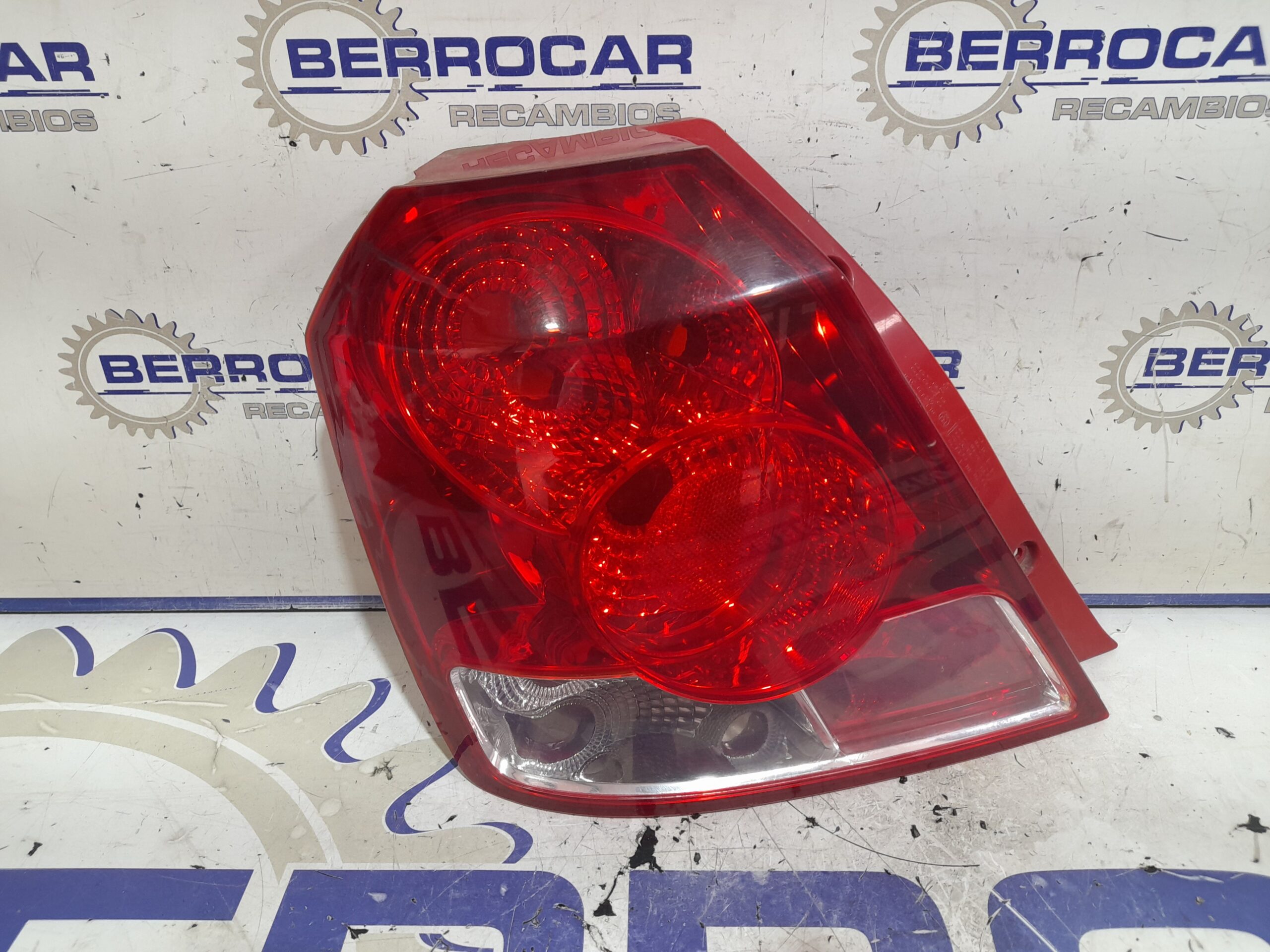 piloto_trasero_izquierdo_300266l_d_woo_kalos_1_2_cat