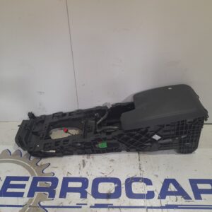 apoyabrazos_central_gx7319e766aa_jaguar_xe_2_0_diesel_cat