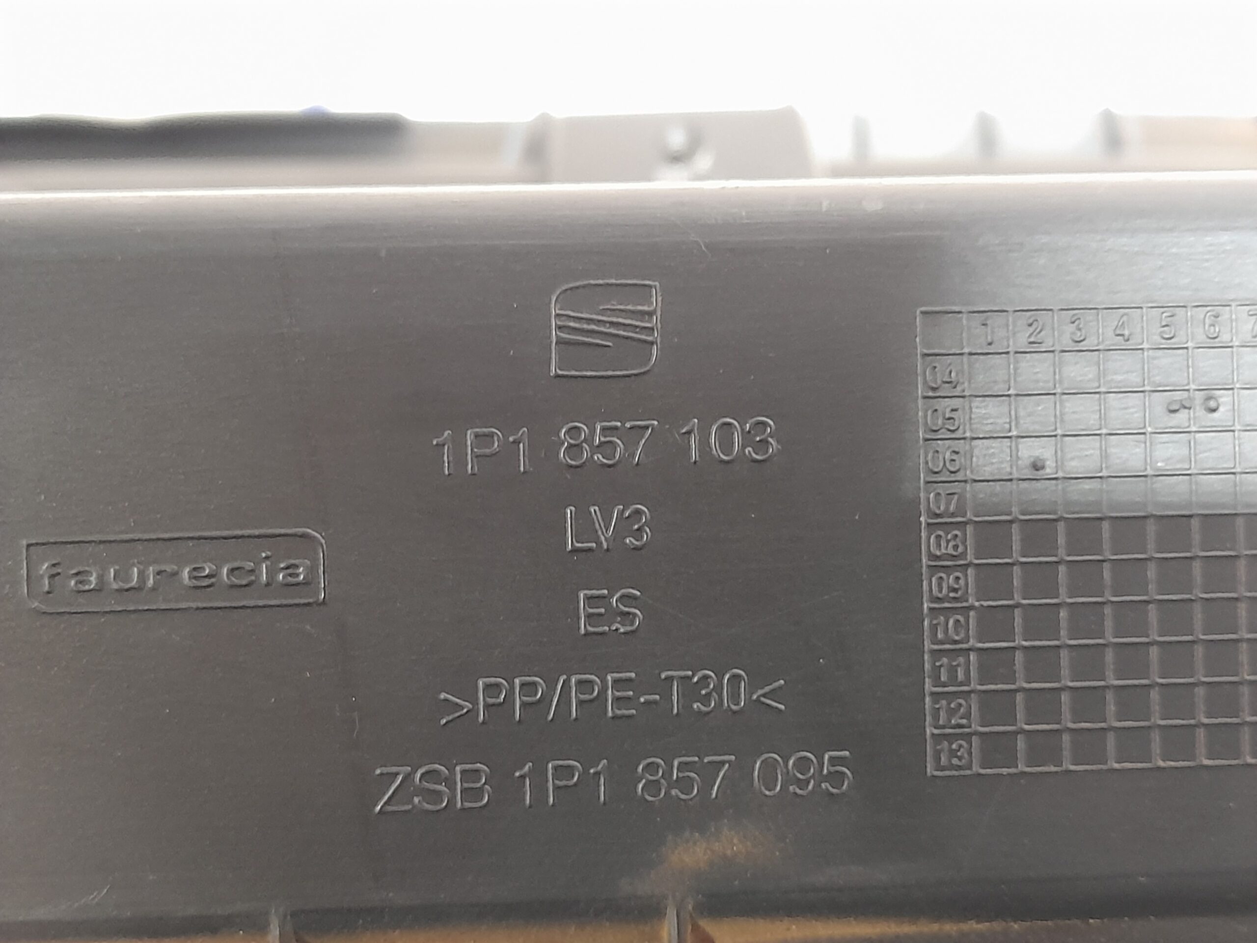 guantera_1p1857103_seat_leon_1p1_1_9_tdi