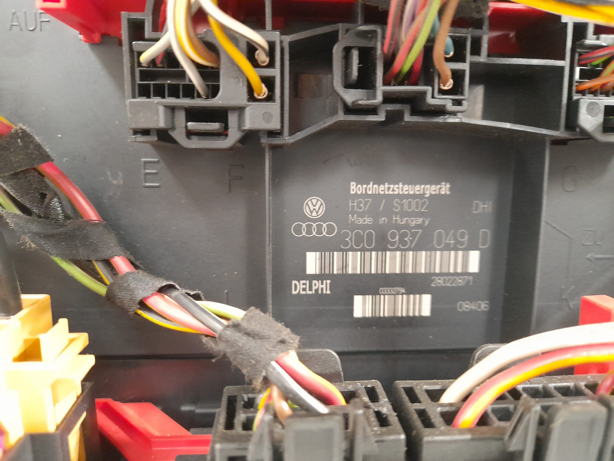 caja_reles_fusibles_3c0937049d_volkswagen_touran_1t2_1_9_tdi