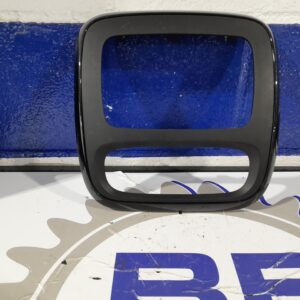 moldura_93868008_opel_vivaro_furgon