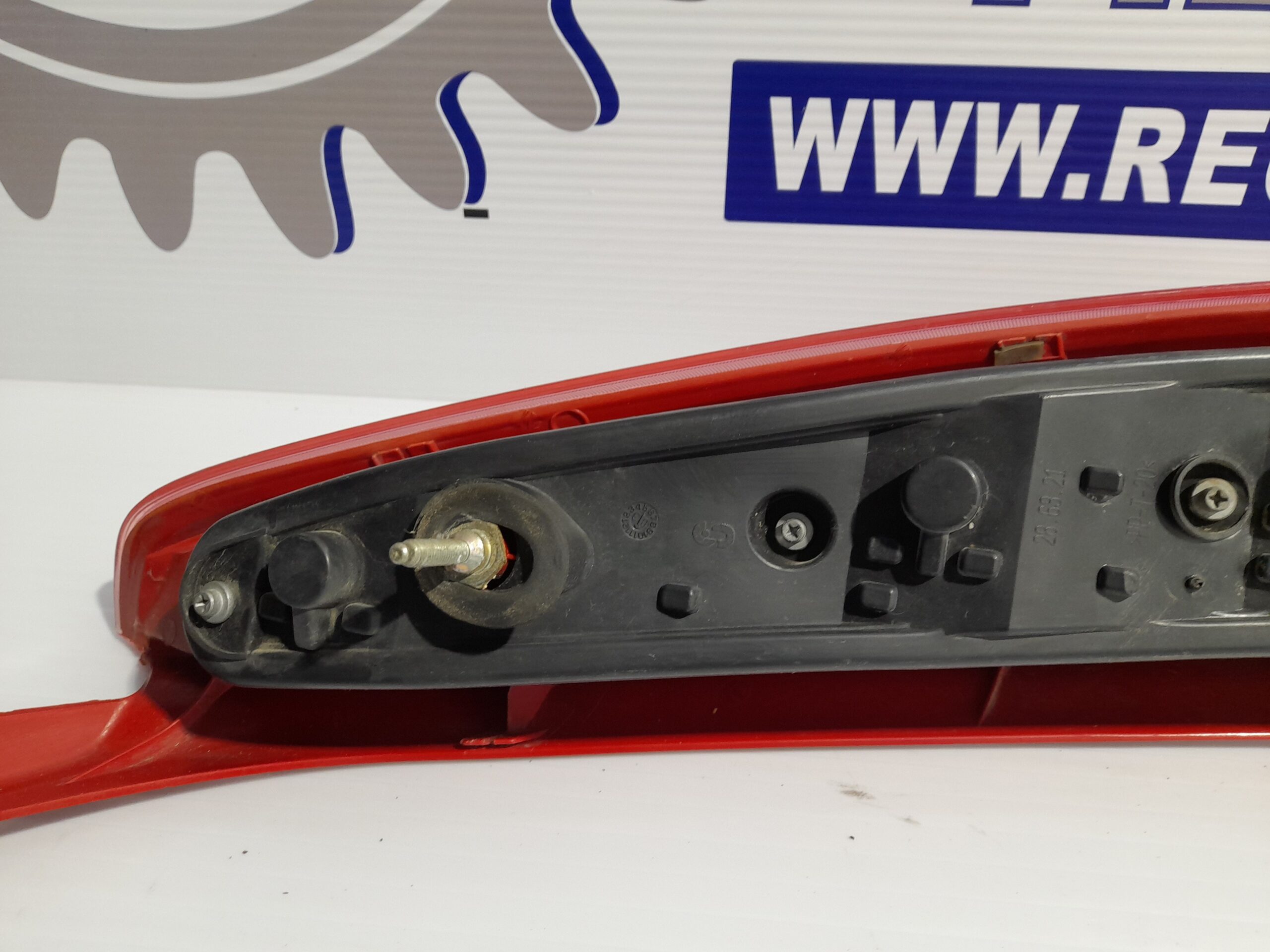 piloto_trasero_izquierdo_468178040_fiat_punto_berlina_188