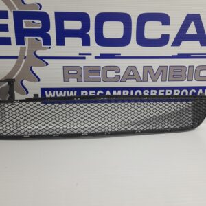 rejilla_delantera_a2468852222_a2468852322_mercedes_benz_clase_b_w246_2_1_cdi_cat