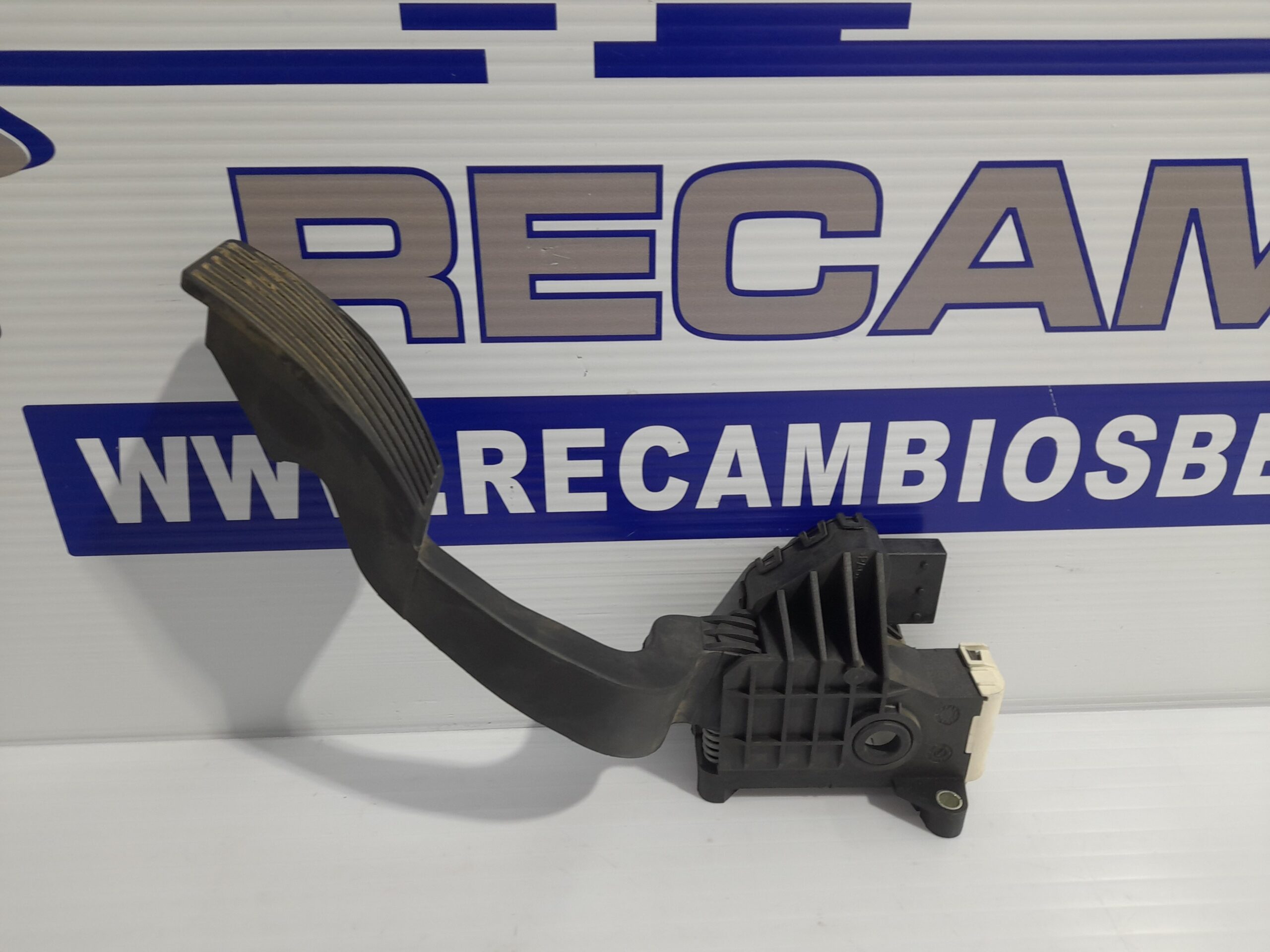 potenciometro_pedal_13305804_opel_corsa_d_1_2_cat_a_12_xer_ldc