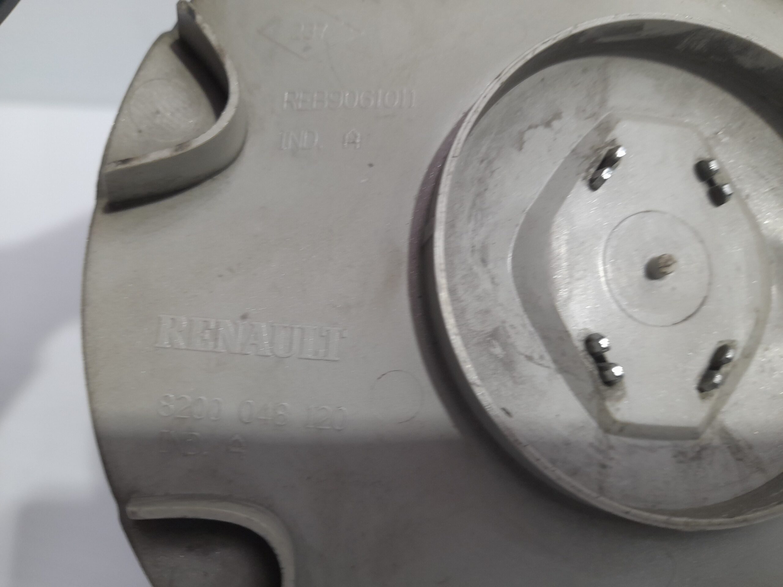 tapacubos_8200048120_por_unidad_renault_megane_i_fase_2_classic_la_1_8