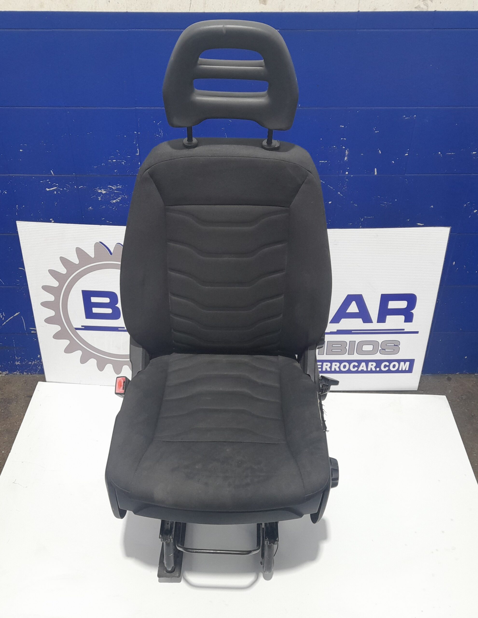 asiento_delantero_izquierdo_5801604139_iveco_daily_furgon_2_3_diesel_cat