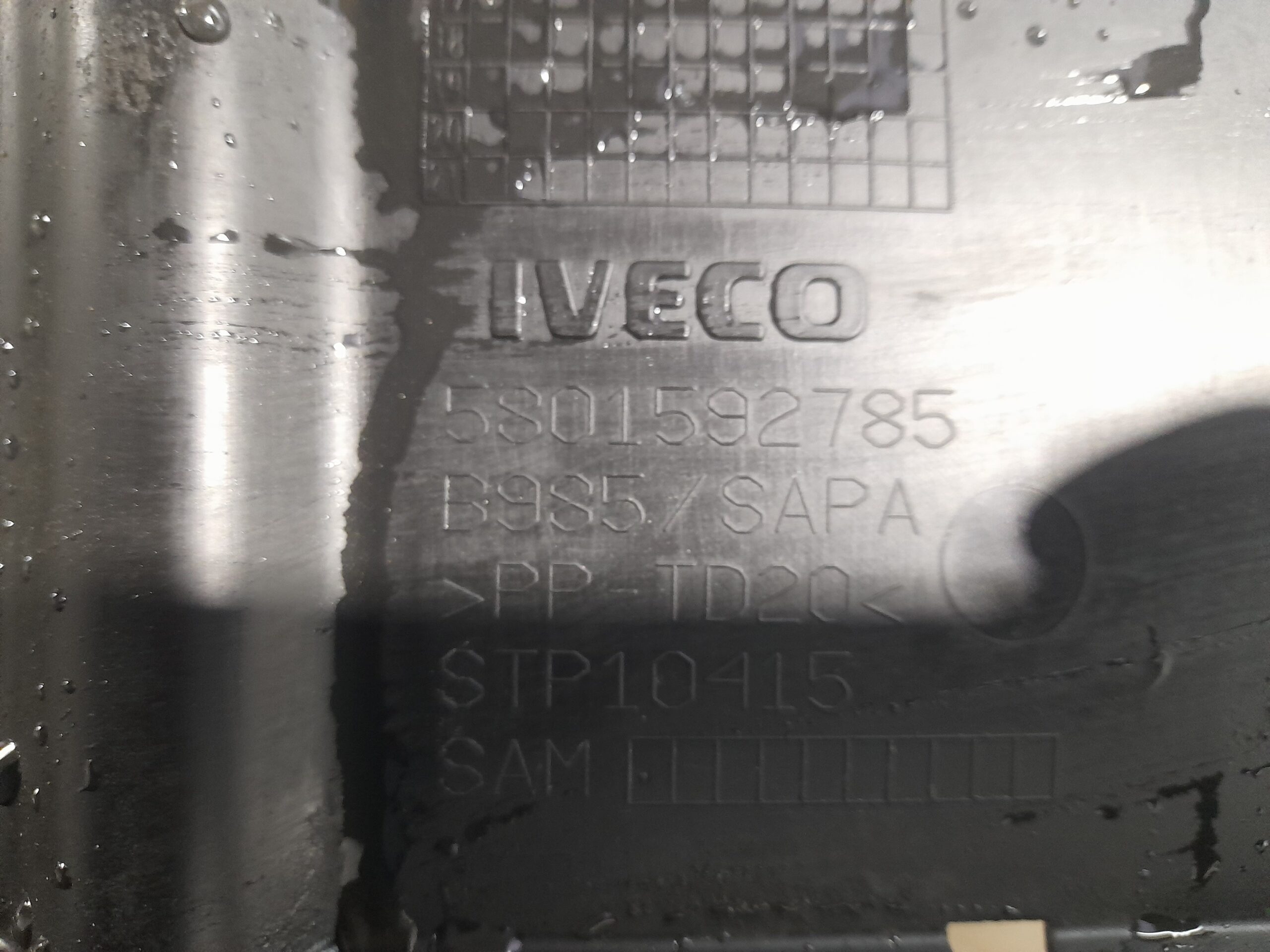 cubrecarter_5801592785_iveco_daily_furgon_2_3_diesel_cat