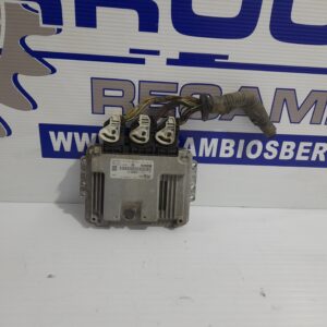 centralita_motor_uce_4m6112a650_mazda_3_berlina_bk_1_6_cd_diesel_cat