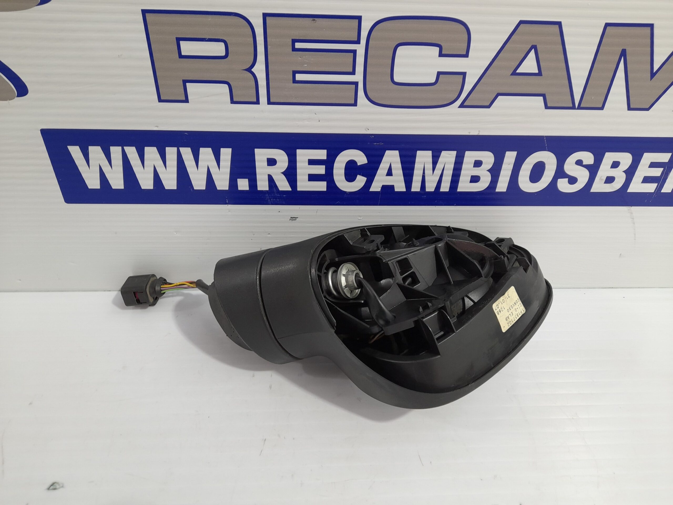 retrovisor_derecho_1p1857934_seat_leon_1p1