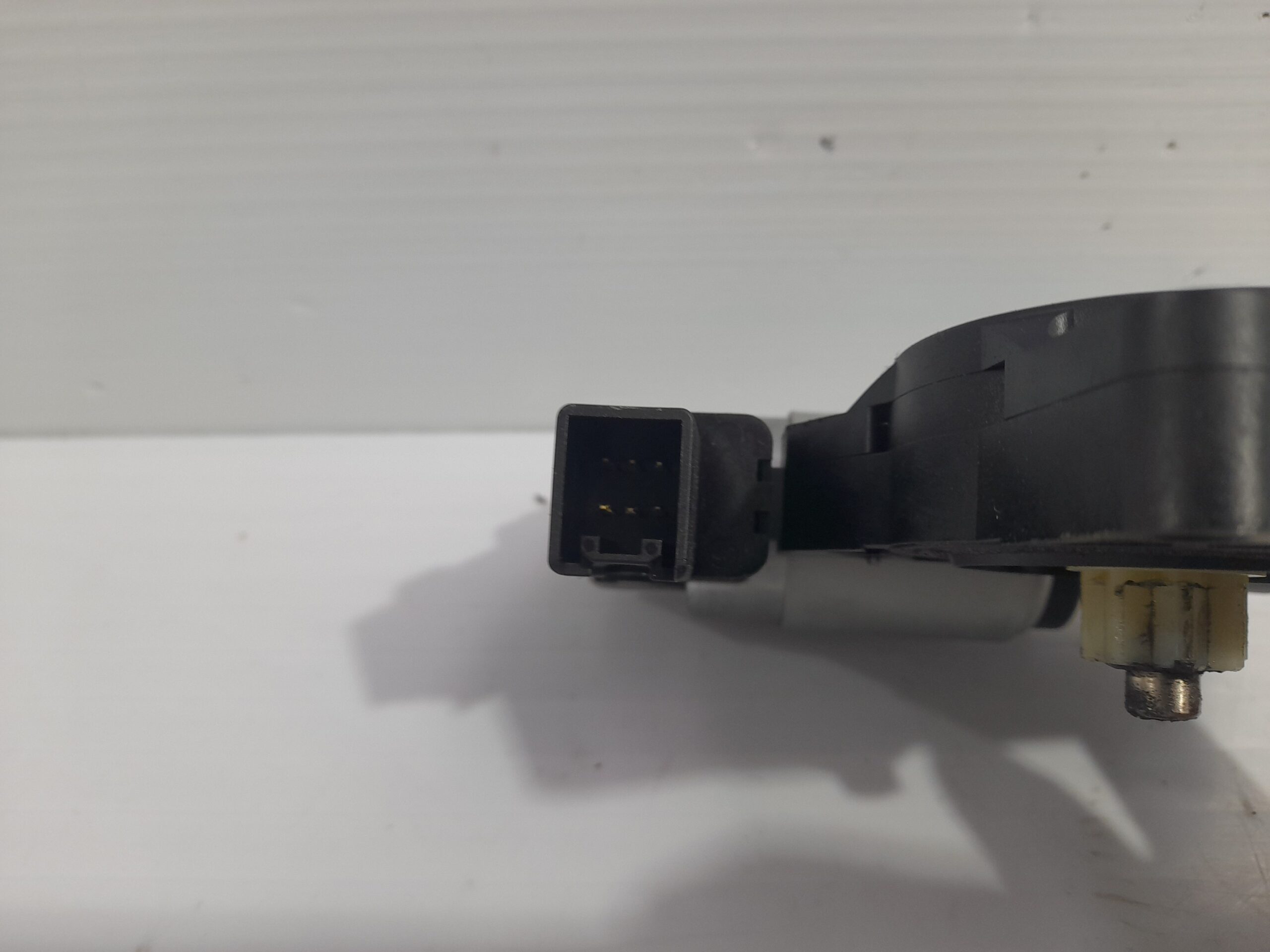 motor_elevalunas_delantero_izquierdo_gj6a5958x_mazda_3_berlina_bk_1_6_cd_diesel_cat