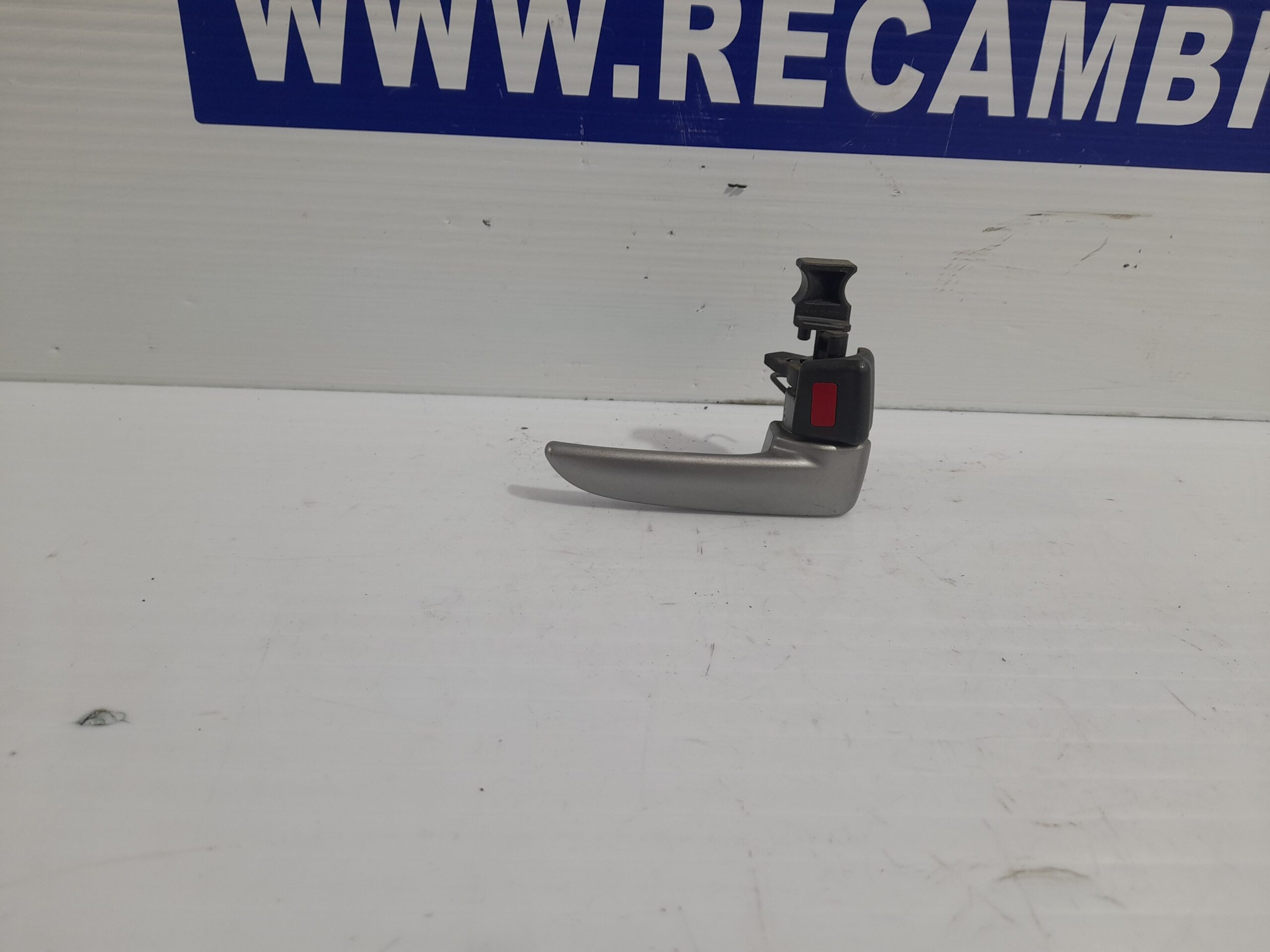 maneta_interior_trasera_derecha_d35058330e02_mazda_3_berlina_bk_1_6_cd_diesel_cat