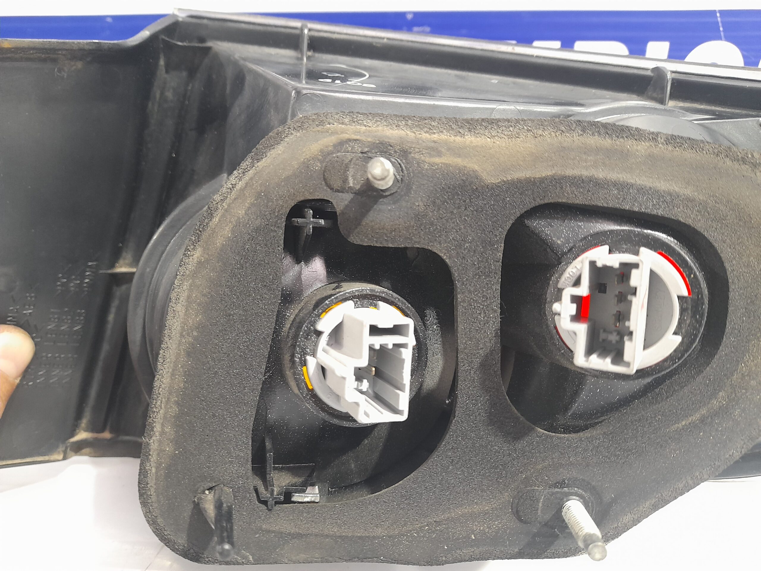 piloto_trasero_izquierdo_bn9a51180e_mazda_3_berlina_bk_1_6_cd_diesel_cat