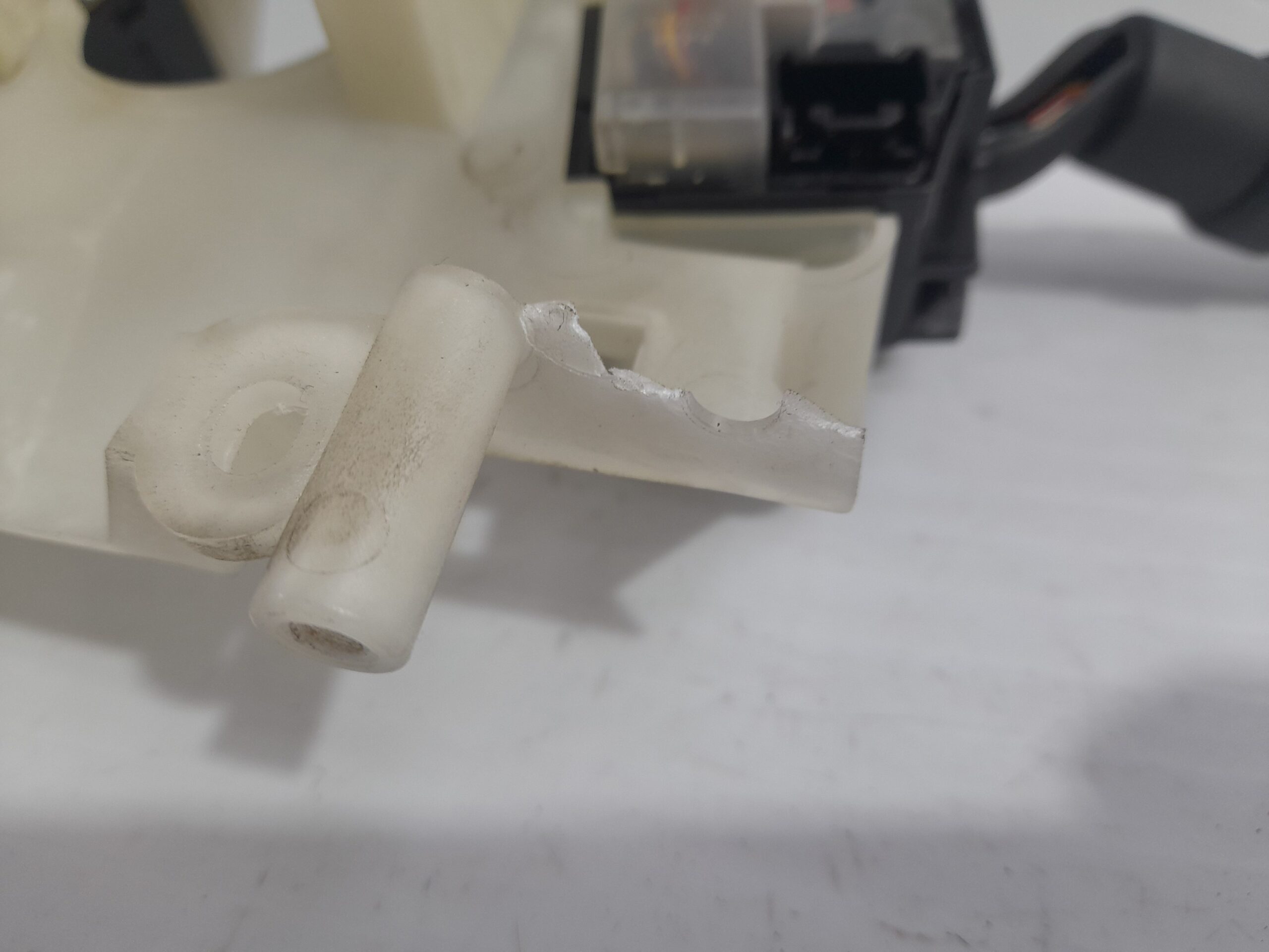 mando_multifuncion_bp6s66122_mazda_3_berlina_bk_1_6_cd_diesel_cat