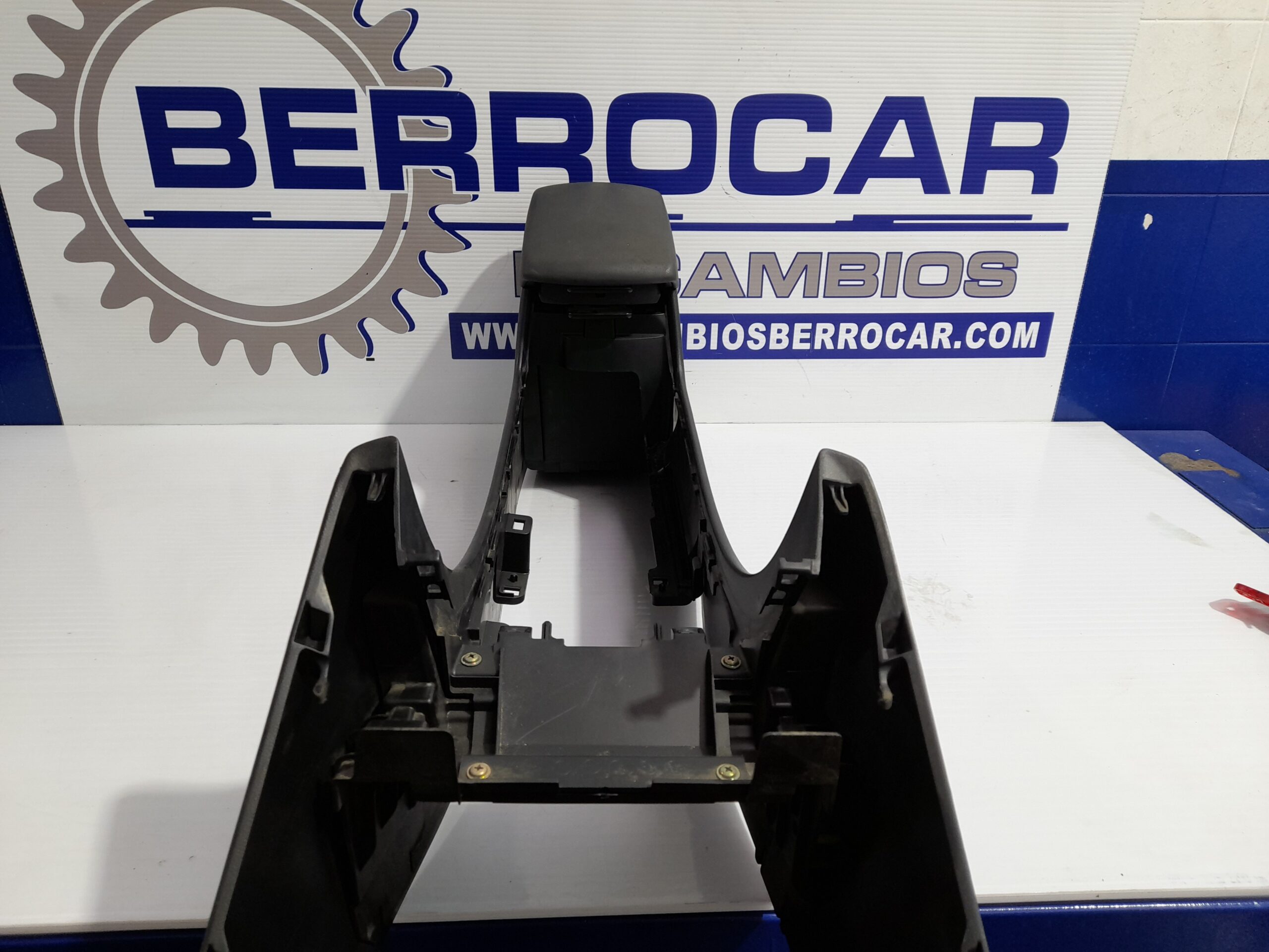 consola_central_bp4k64428_mazda_3_berlina_bk_1_6_cd_diesel_cat