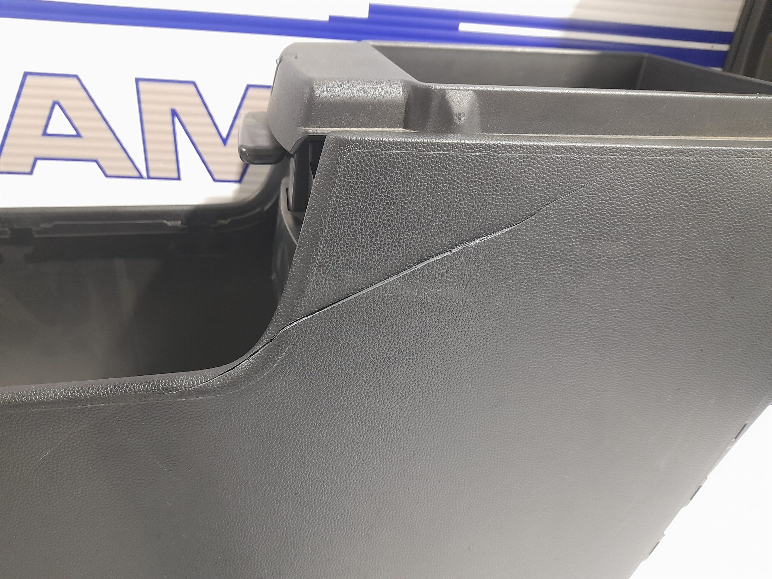 consola_central_bp4k64428_mazda_3_berlina_bk_1_6_cd_diesel_cat